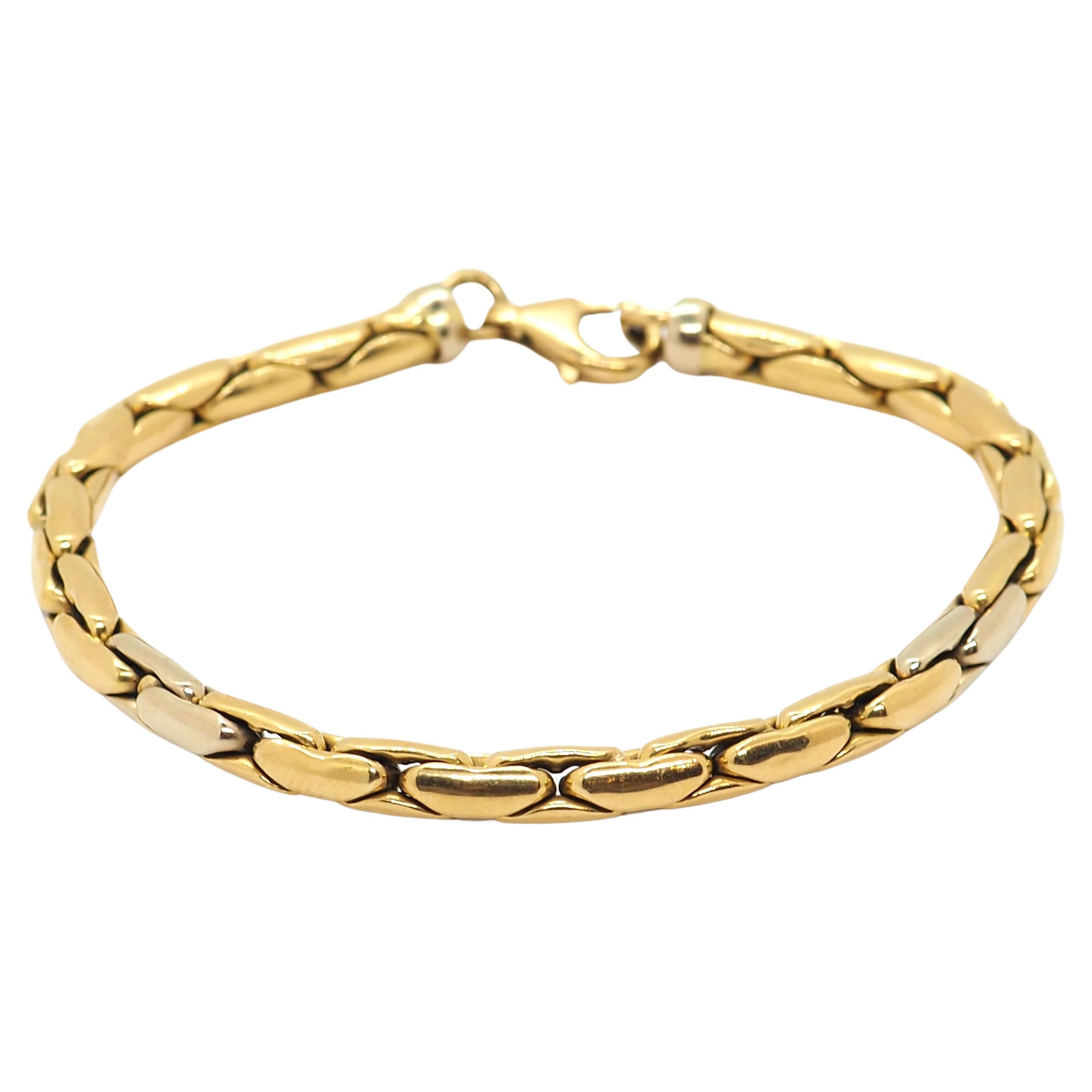 Bracelet rétro en or jaune et blanc 18 carats en vente