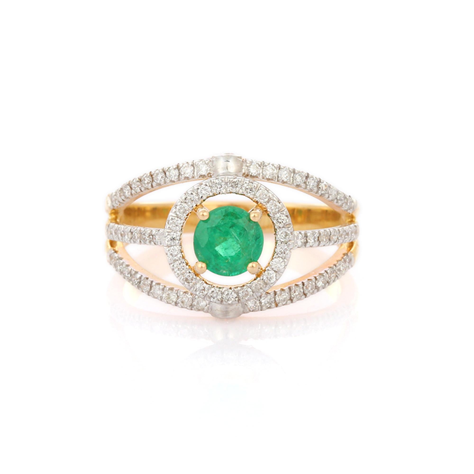For Sale:  18K Yellow Gold Brilliant Cut Round Emerald and Diamond Studded Wedding Ring 5
