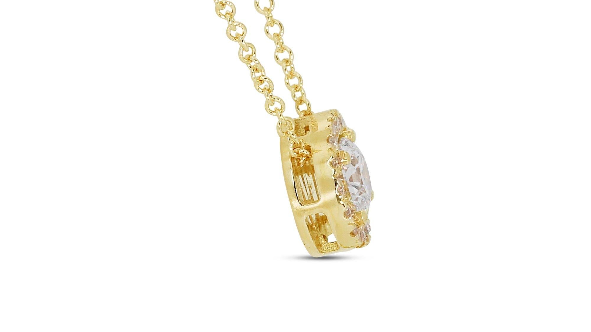 Brilliant Cut Exquisite 18k Yellow Gold Natural Diamond Halo Necklace w/0.85 ct - GIA Certfied For Sale