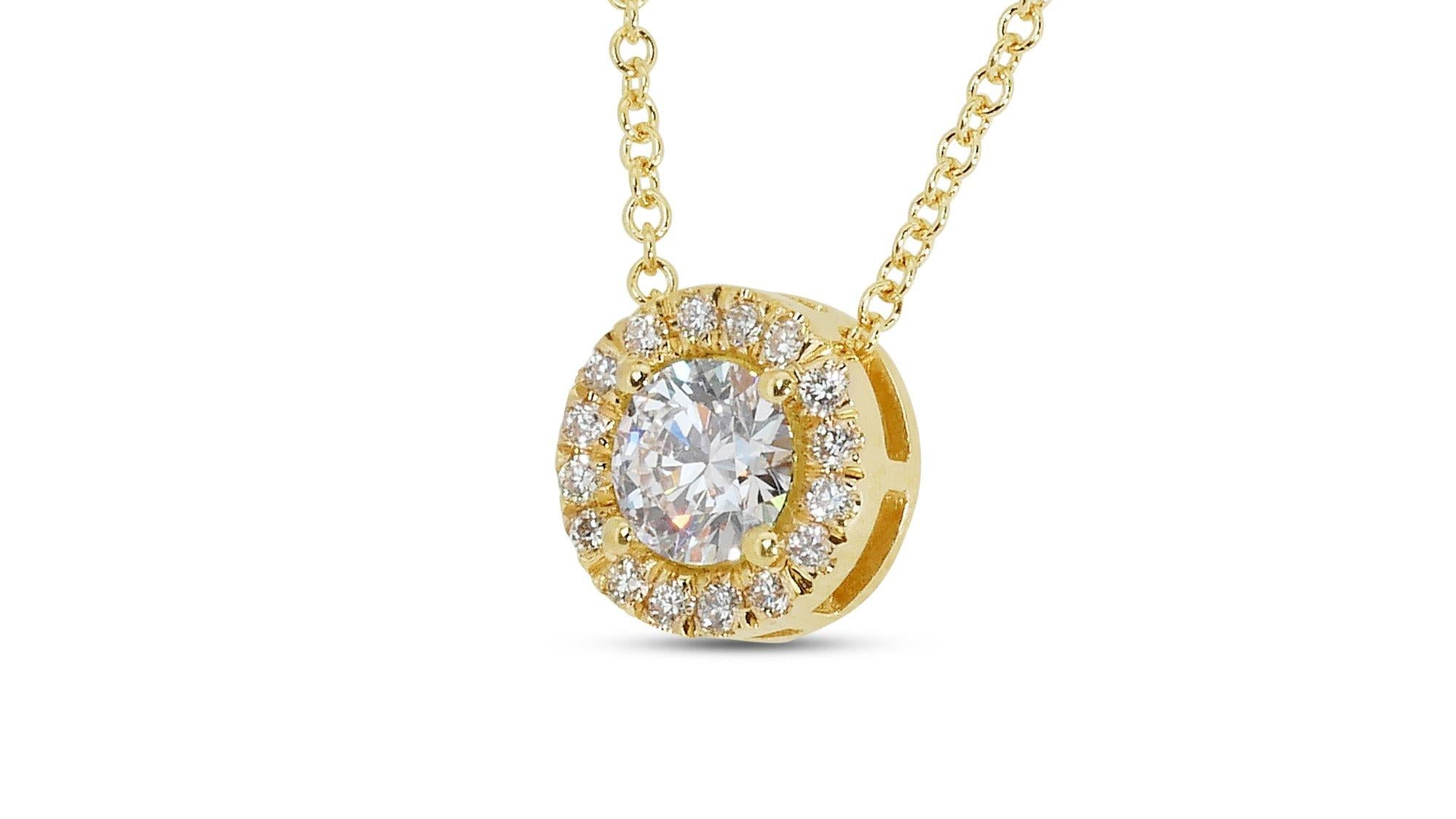 Exquisite 18k Yellow Gold Natural Diamond Halo Necklace w/0.85 ct - GIA Certfied For Sale 1