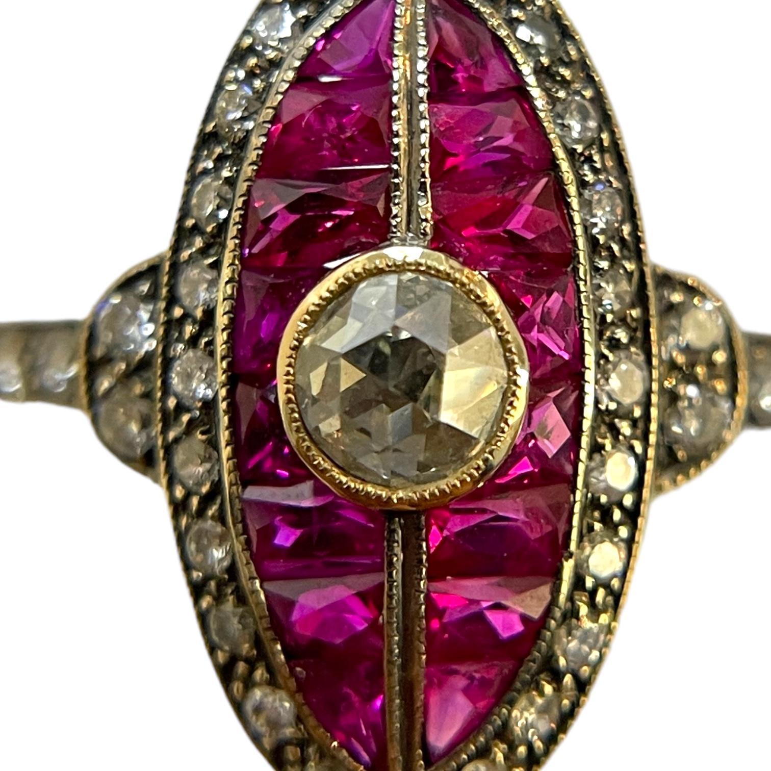 Exquisiter Ring aus 18 Karat Gelbgold mit Rubin und Diamant (Art déco)