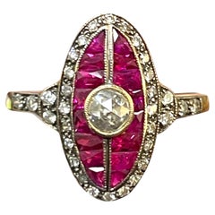 Exquisiter Ring aus 18 Karat Gelbgold mit Rubin und Diamant