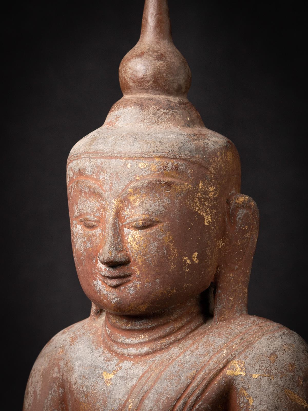 Exquisite 18th Century Burmese Sandstone Buddha Statue with Shan Tai Yai Style For Sale 8