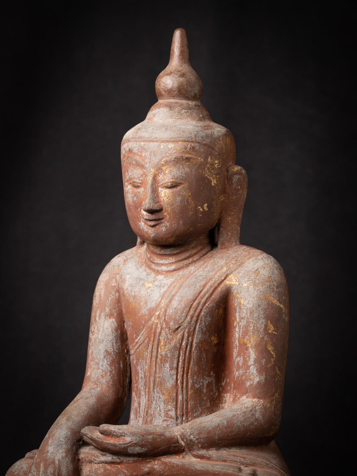 Exquisite 18th Century Burmese Sandstone Buddha Statue with Shan Tai Yai Style For Sale 5