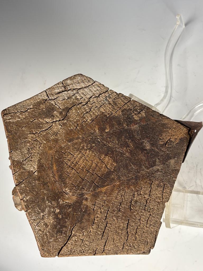 Squisito scaffale angolare in legno di limo rococò fiammingo del XVIII secolo in vendita 5