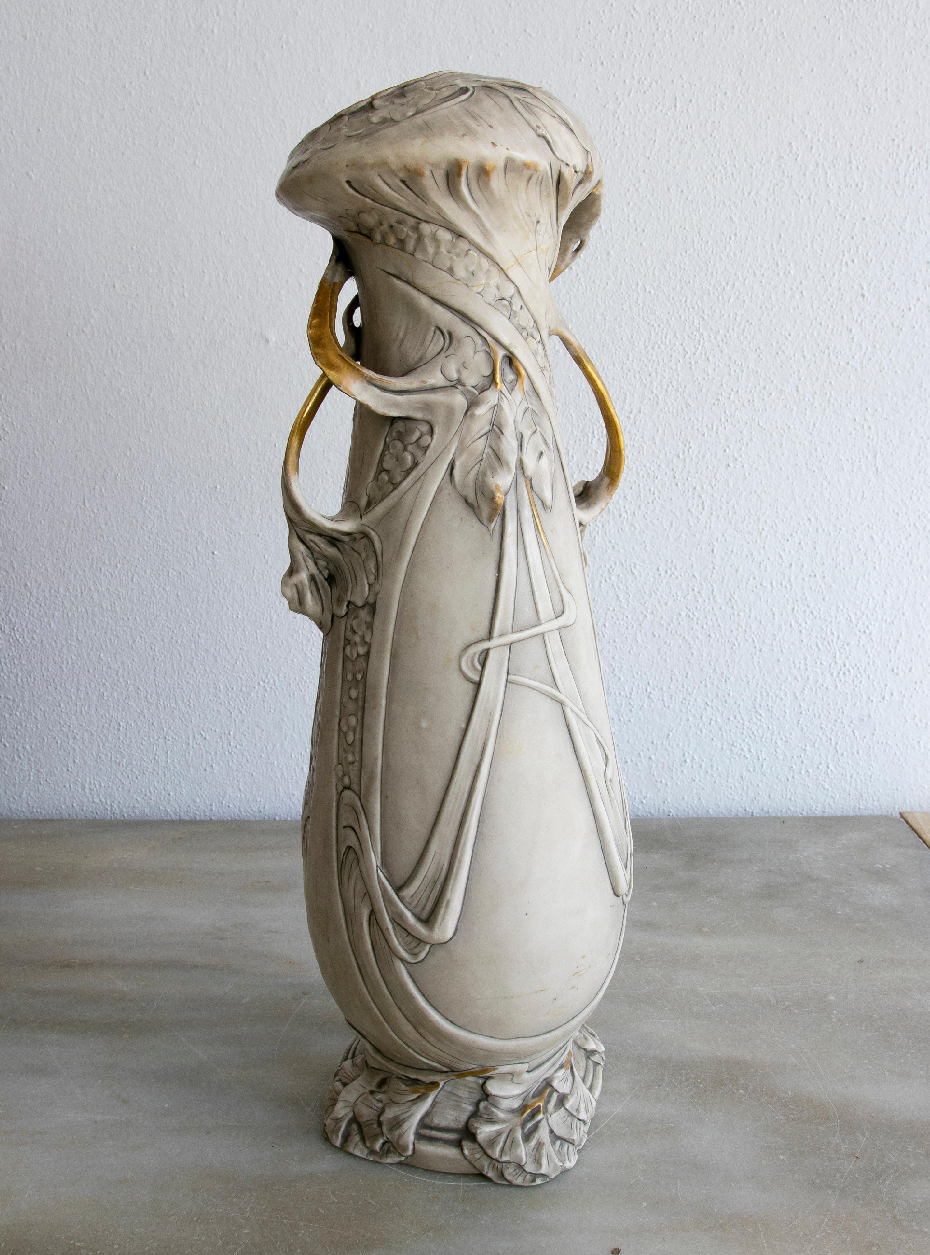 Exquisite 1900s Bohemian Art Nouveau Biscuit Porcelain Vase In Good Condition In Marbella, ES