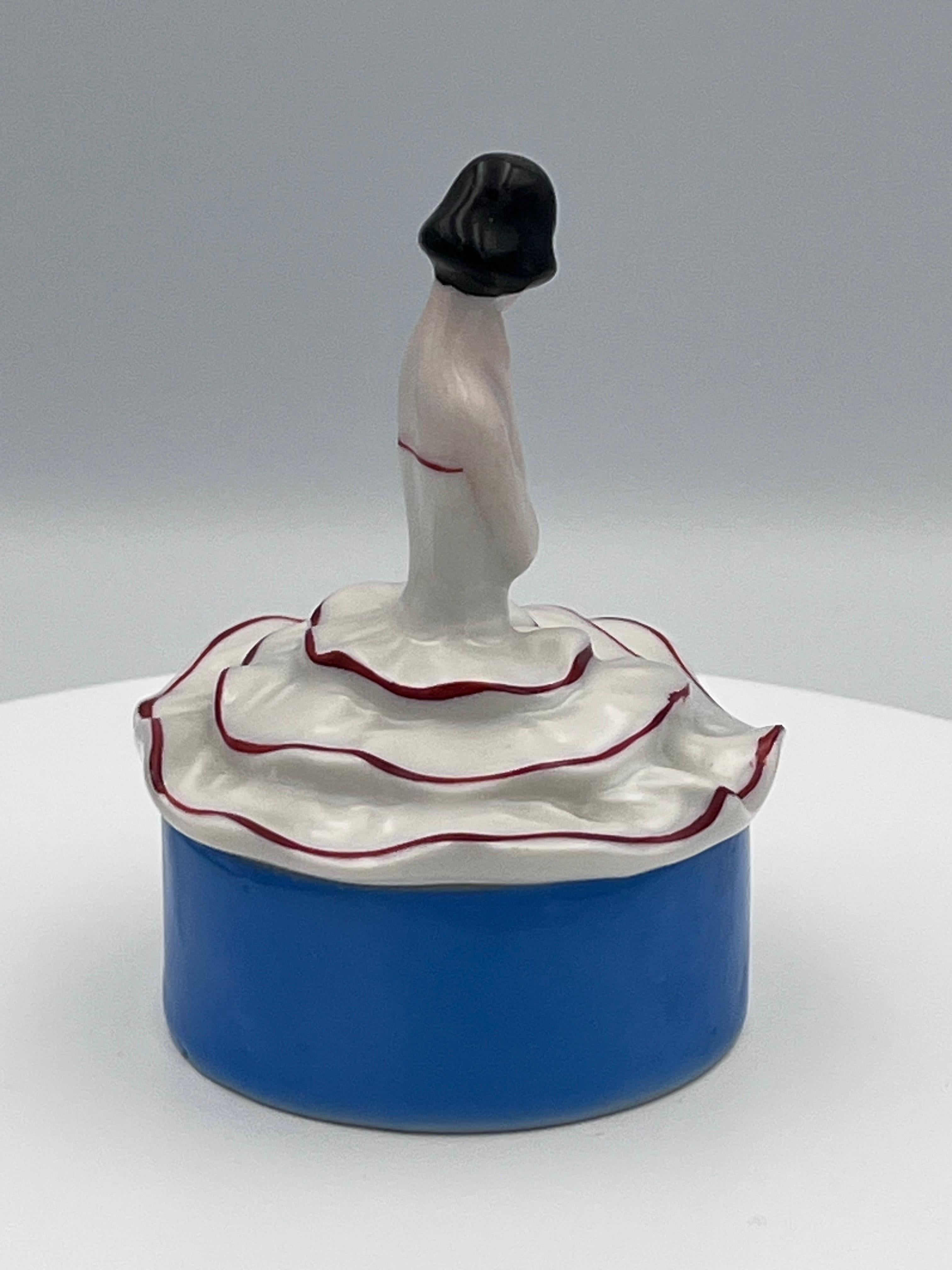 Exquisito neceser de porcelana figurativa alemana Art Decó de 1920 de mujer elegante Porcelana en venta