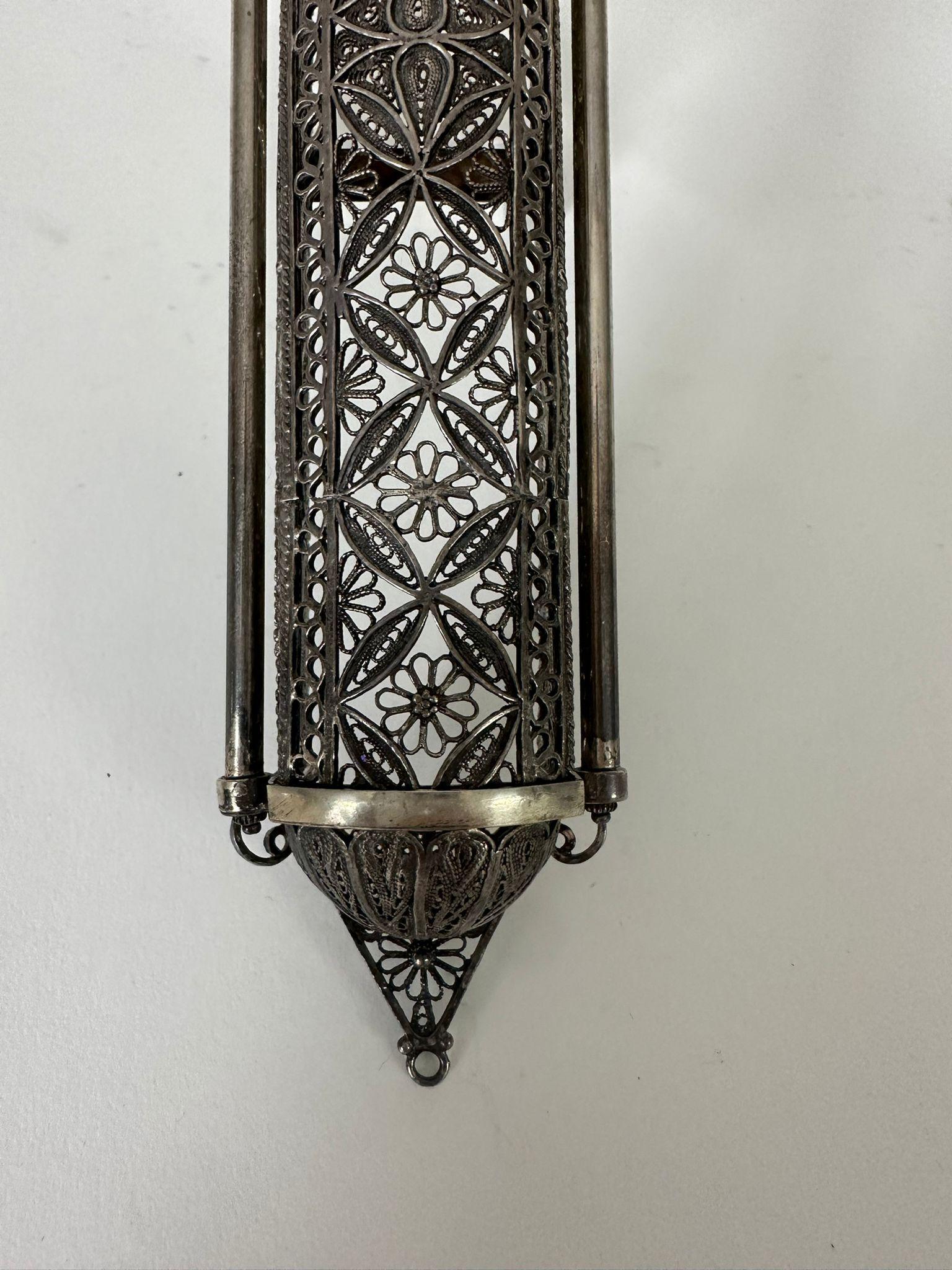 Exquisite 1950 Handmade Silver Filigree Mezuzah by Artist Zadok In Excellent Condition For Sale In New York, NY
