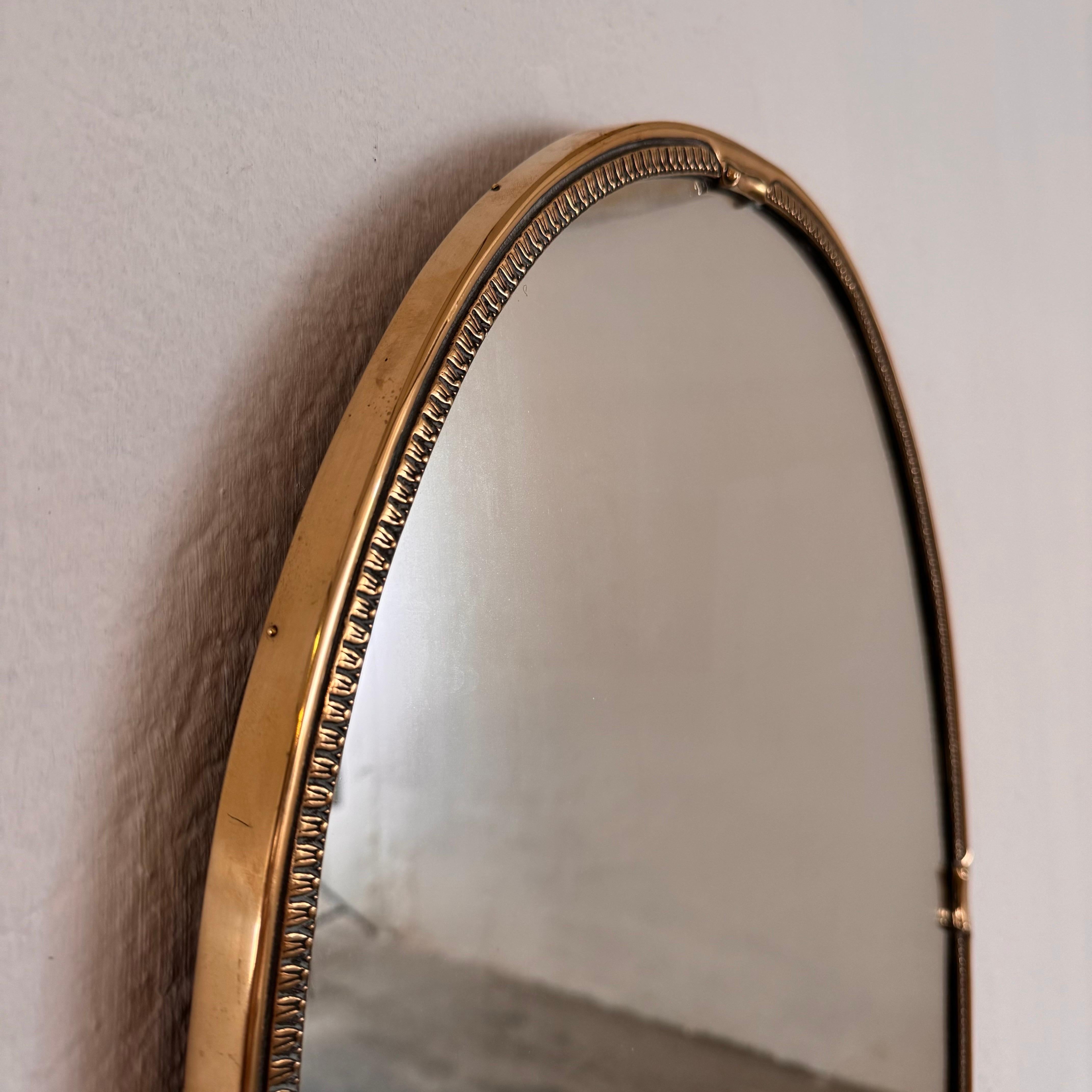 Exquisite 1950s Italian Brass Mirror in the Style of Gio Ponti For Sale 5