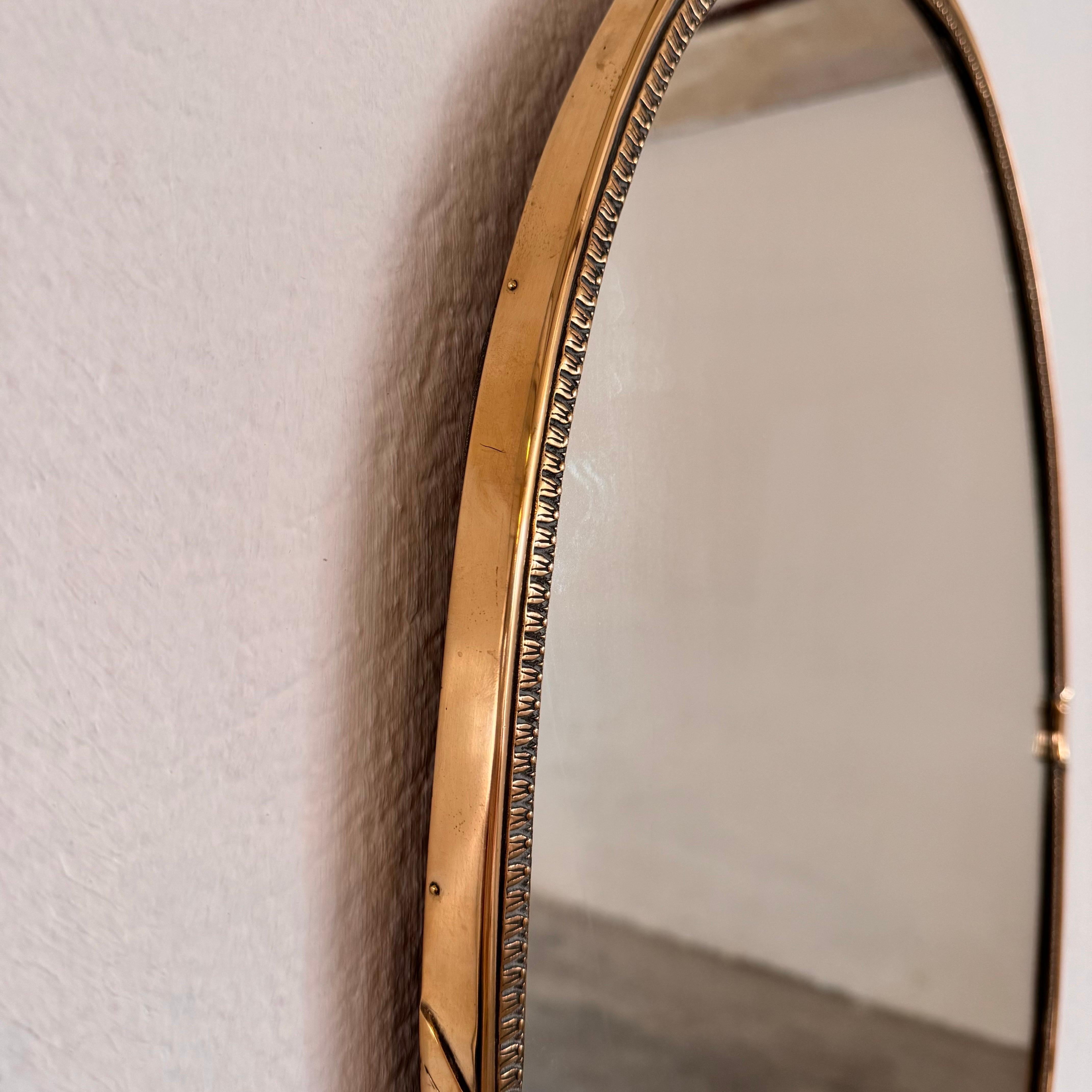 Exquisite 1950s Italian Brass Mirror in the Style of Gio Ponti For Sale 6