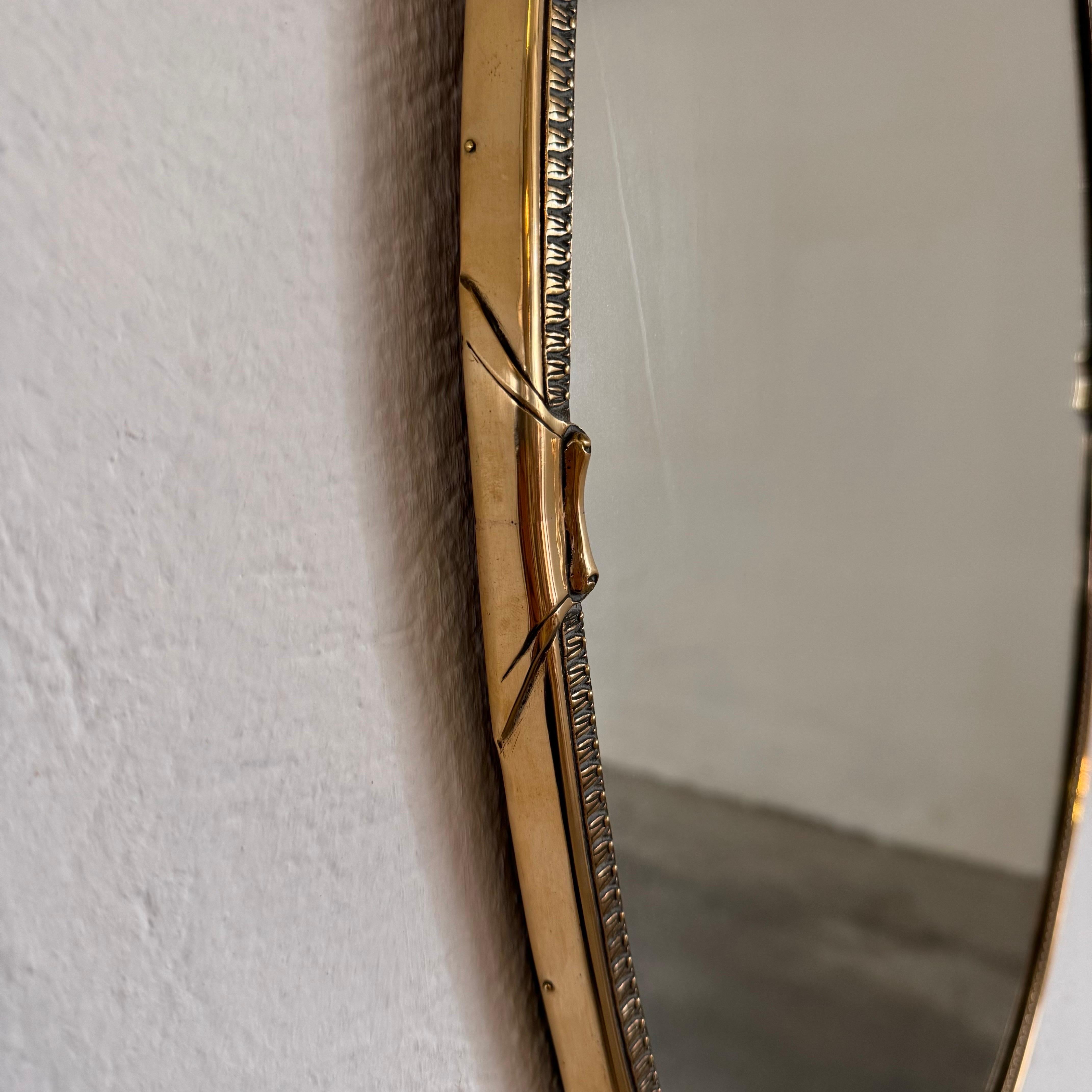 Exquisite 1950s Italian Brass Mirror in the Style of Gio Ponti For Sale 7