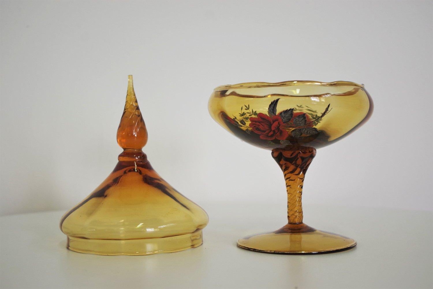 Exquisite 1950s Murano Glass Bonbon Dish - Italian Art Glass Masterpiece For Sale 6
