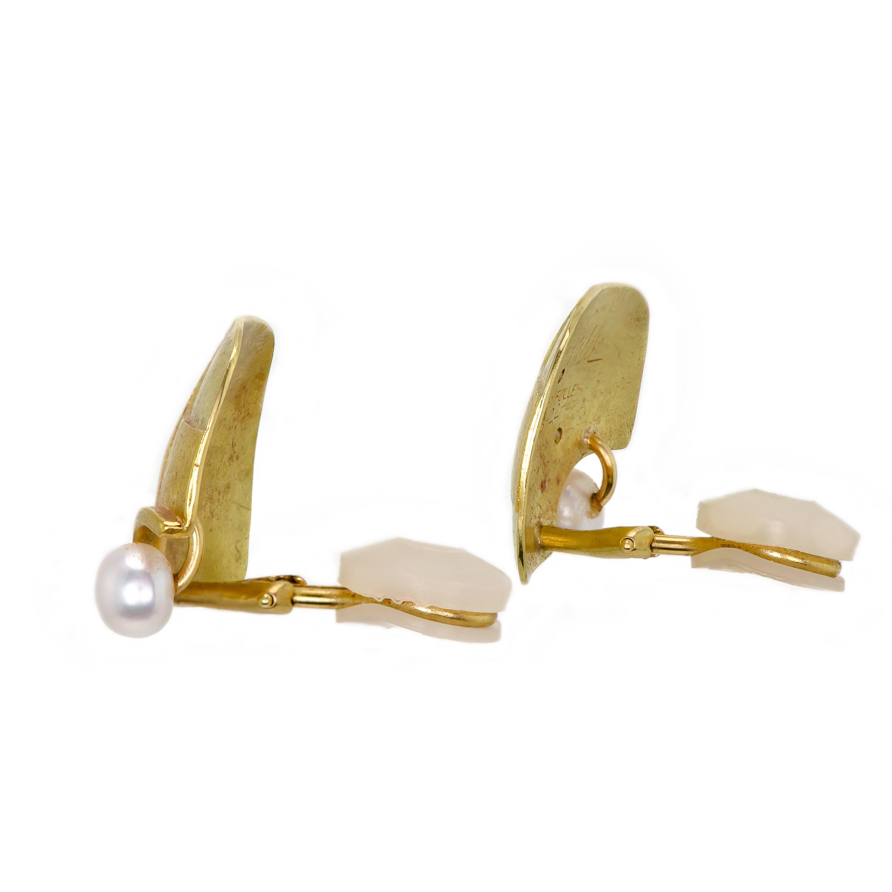 Exquisite 1980's Betsy Fuller asymmetrical 22k-24k yellow gold diamond and pearl ear clips 
measuring about ¾