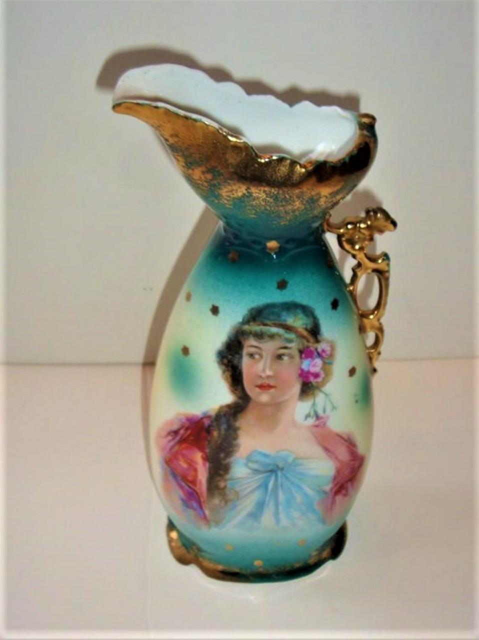   Exquisite 19th C Austrian Handpainted Royal Vienna Lady Vase Urn Pitcher In Good Condition For Sale In New York, NY