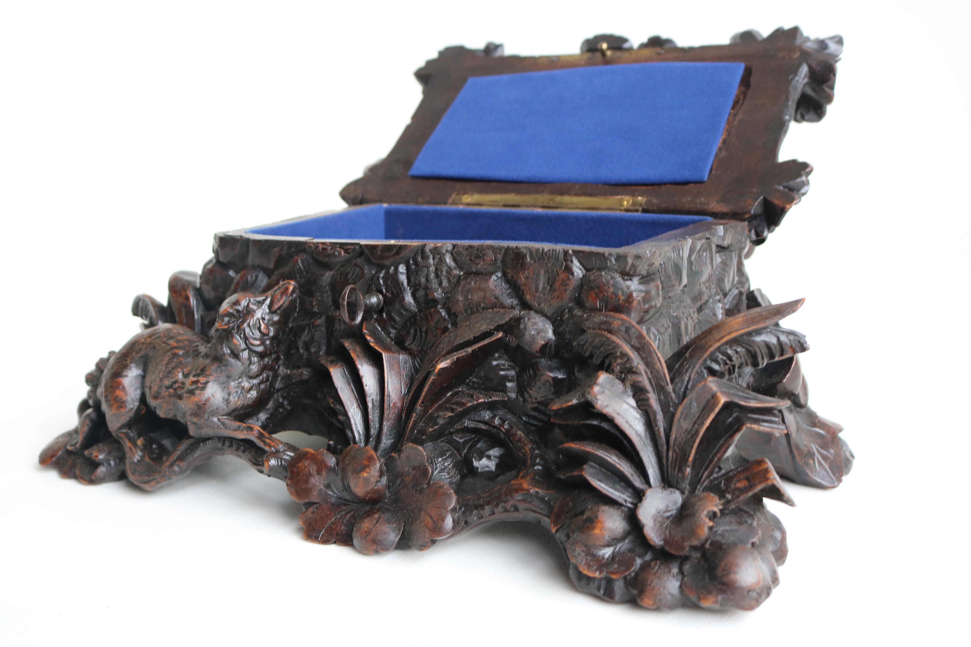 Carved Exquisite 19th Century antique Swiss fully hand carved Black forest Jewelry box For Sale