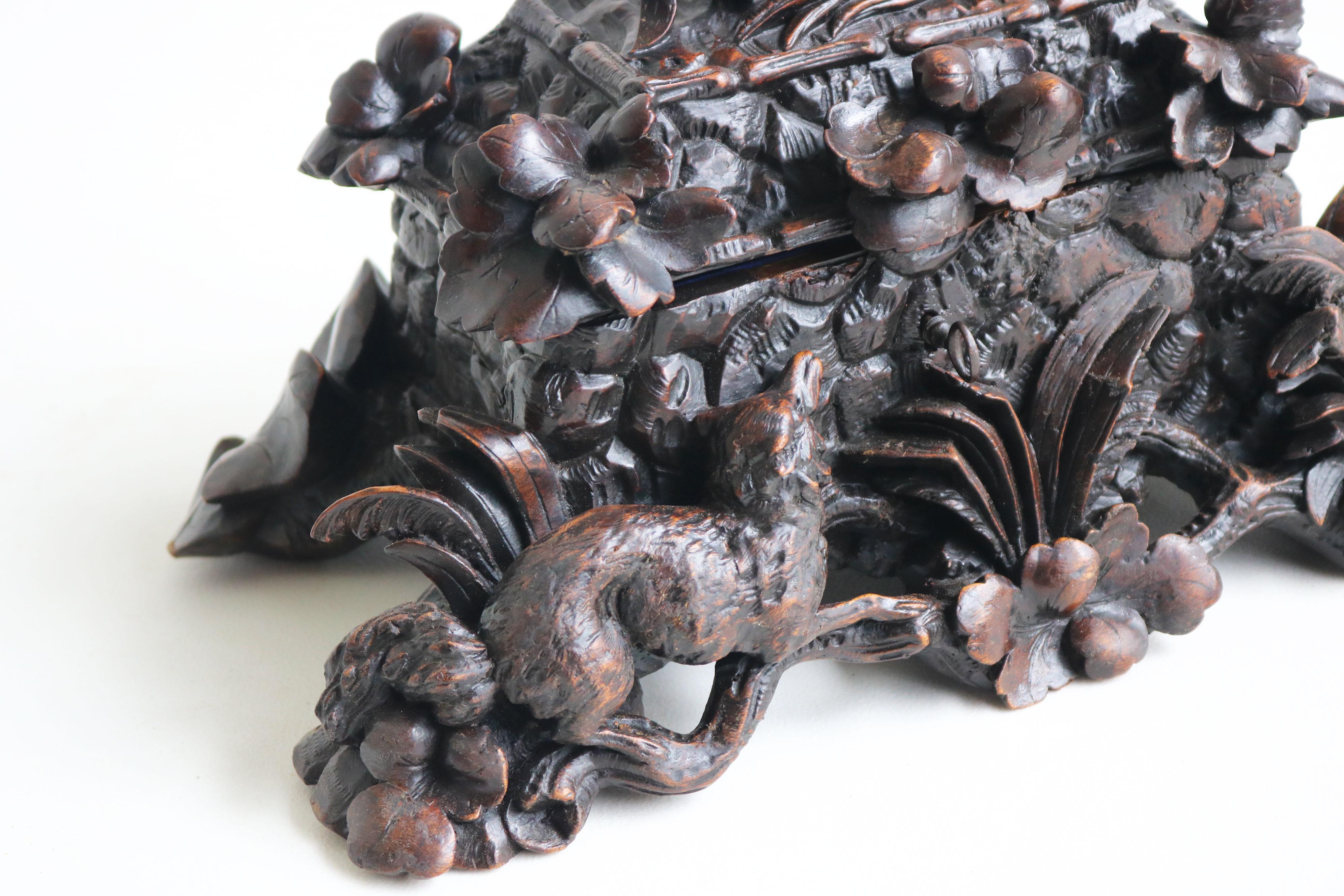 Exquisite 19th Century antique Swiss fully hand carved Black forest Jewelry box For Sale 3