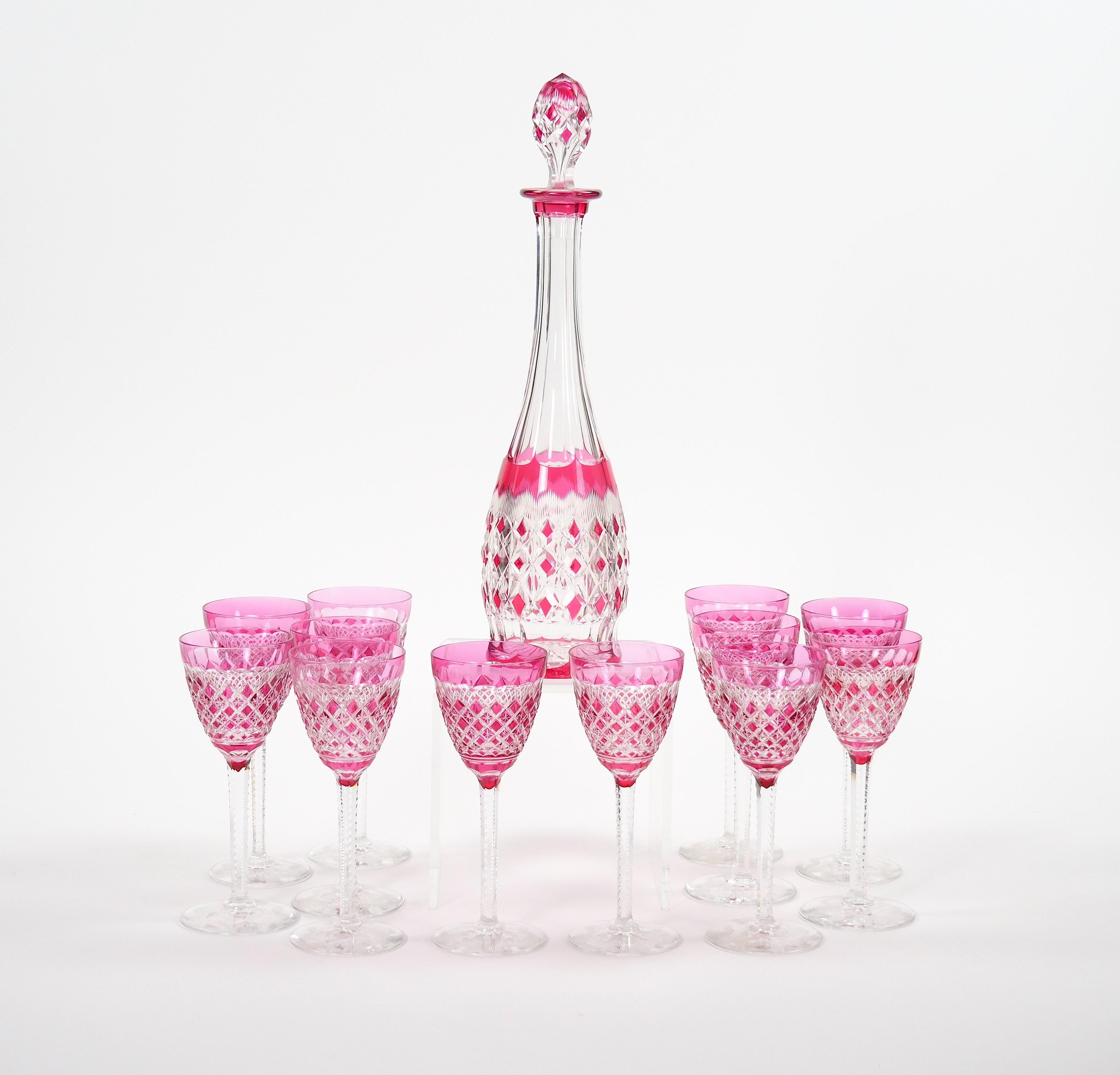 Exquisite 19th Century Baccarat Diamond Cut Crystal Barware/Tableware service In Good Condition For Sale In Tarry Town, NY