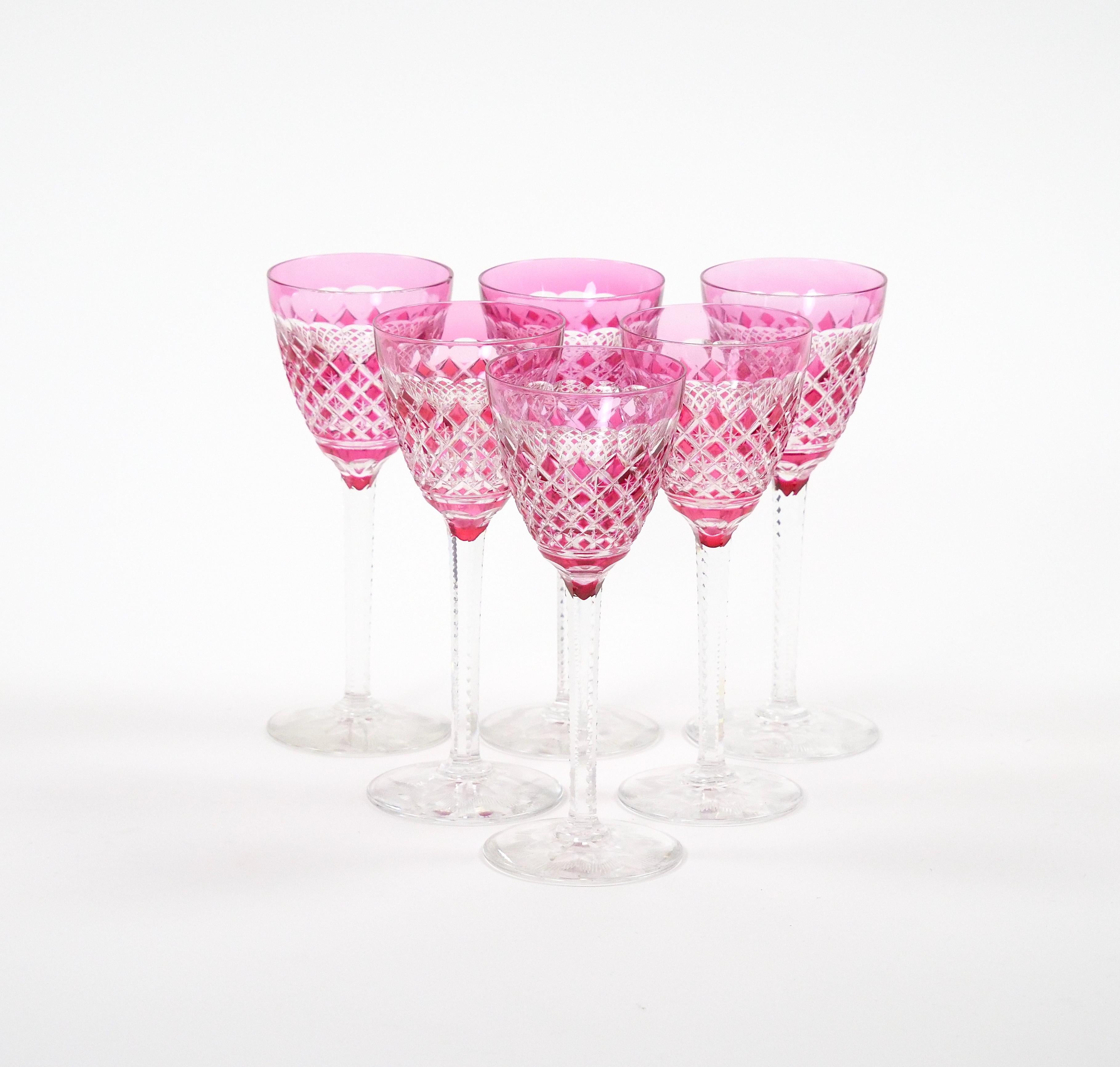 Exquisite 19th Century Baccarat Diamond Cut Crystal Barware/Tableware service For Sale 4