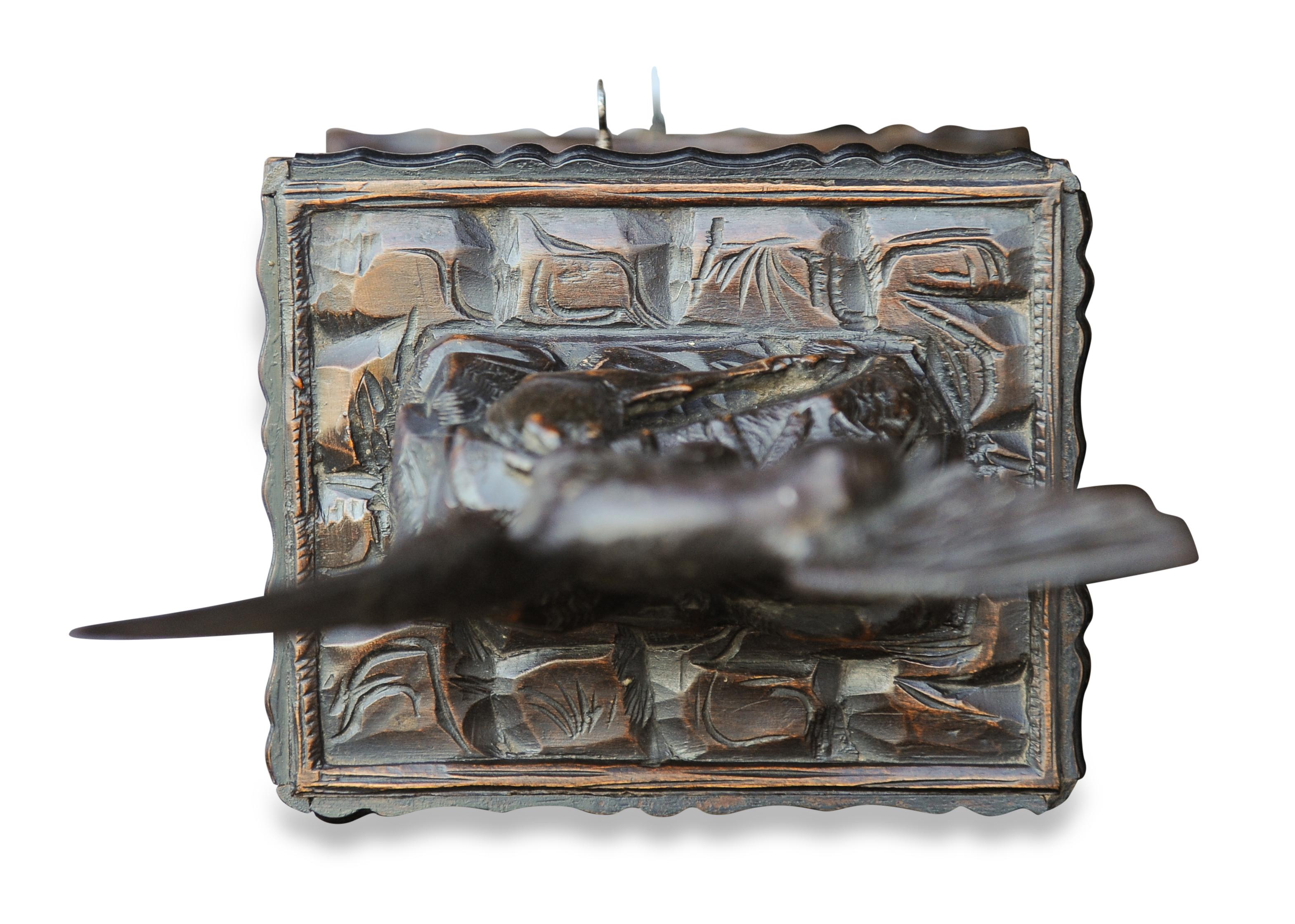 Exquisite 19th Century Black Forest Humidor Hand Carved Cabinet Eagle Mounted  For Sale 4