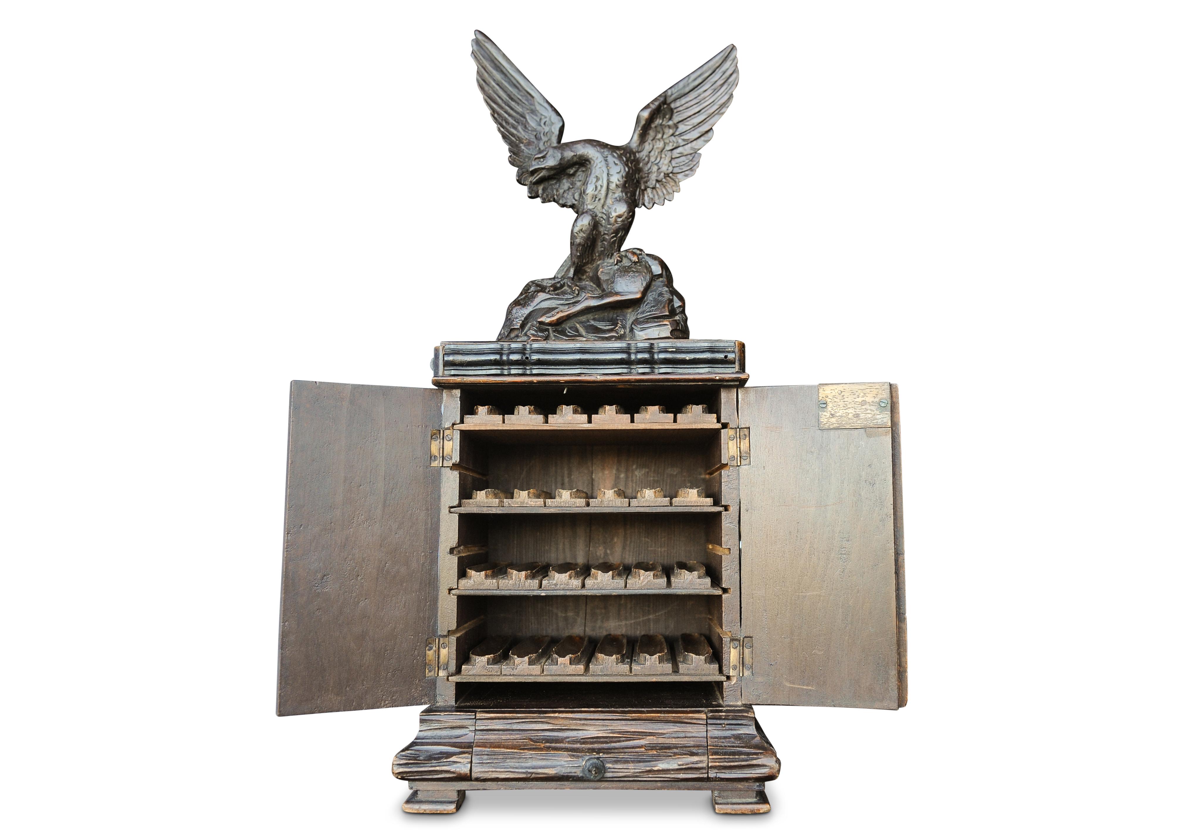 Exquisite 19th Century Black Forest Humidor Hand Carved Cabinet Eagle Mounted In Good Condition For Sale In Reading, Berkshire