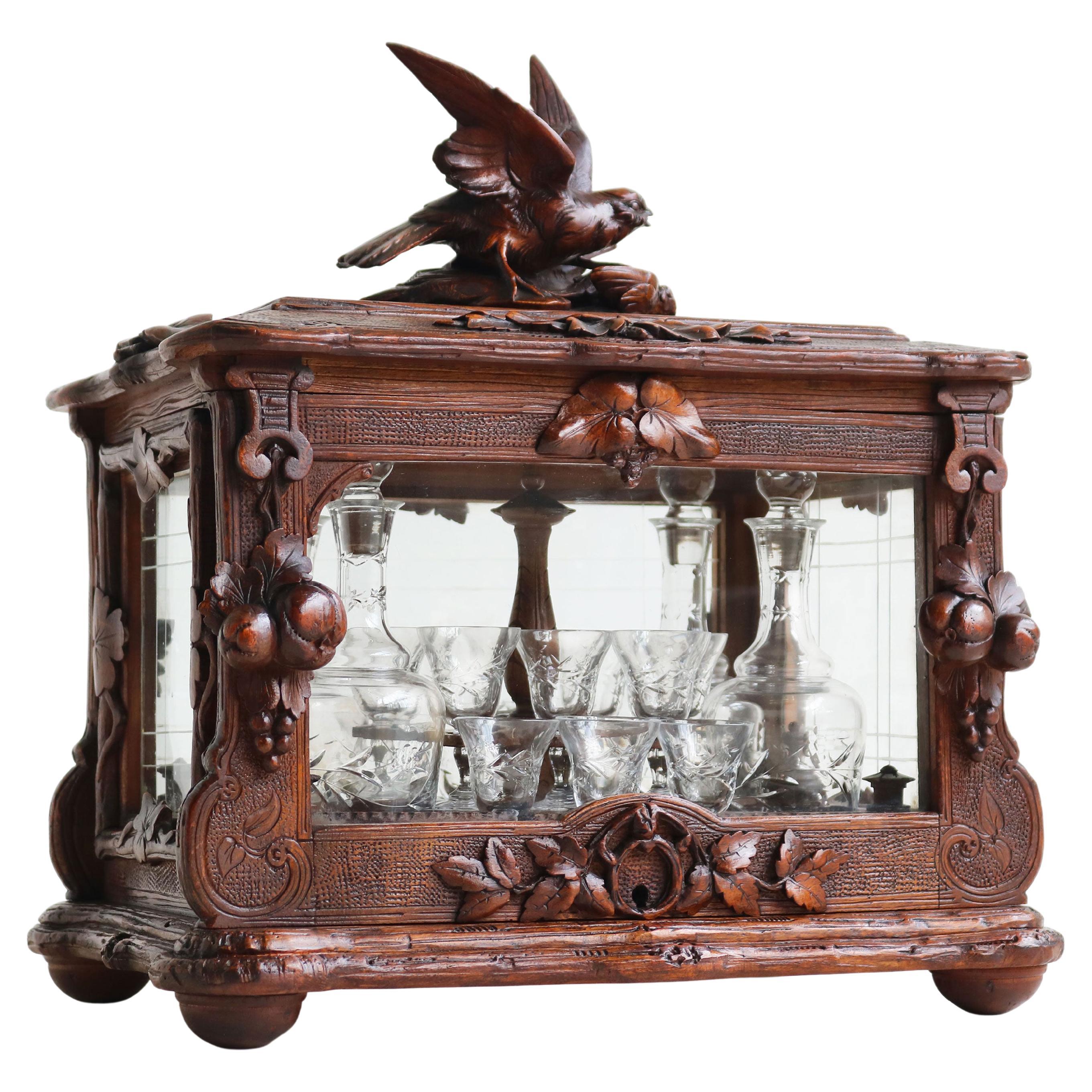 Exquisite 19th Century Black Forest Liquor box Tantalus walnut complete interior