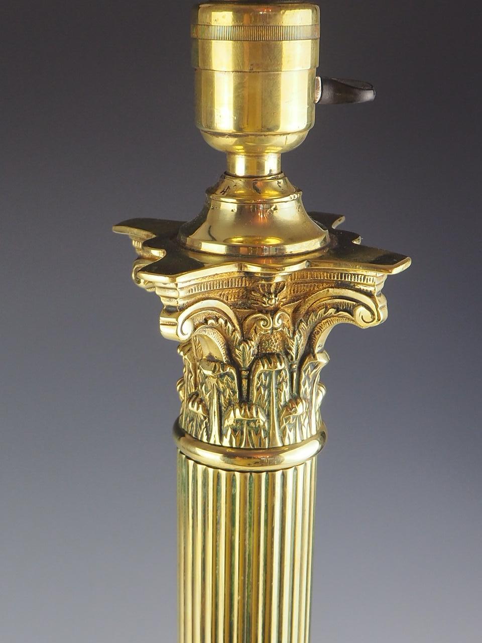 British Exquisite 19th Century Brass Corinthian Table Lamp For Sale