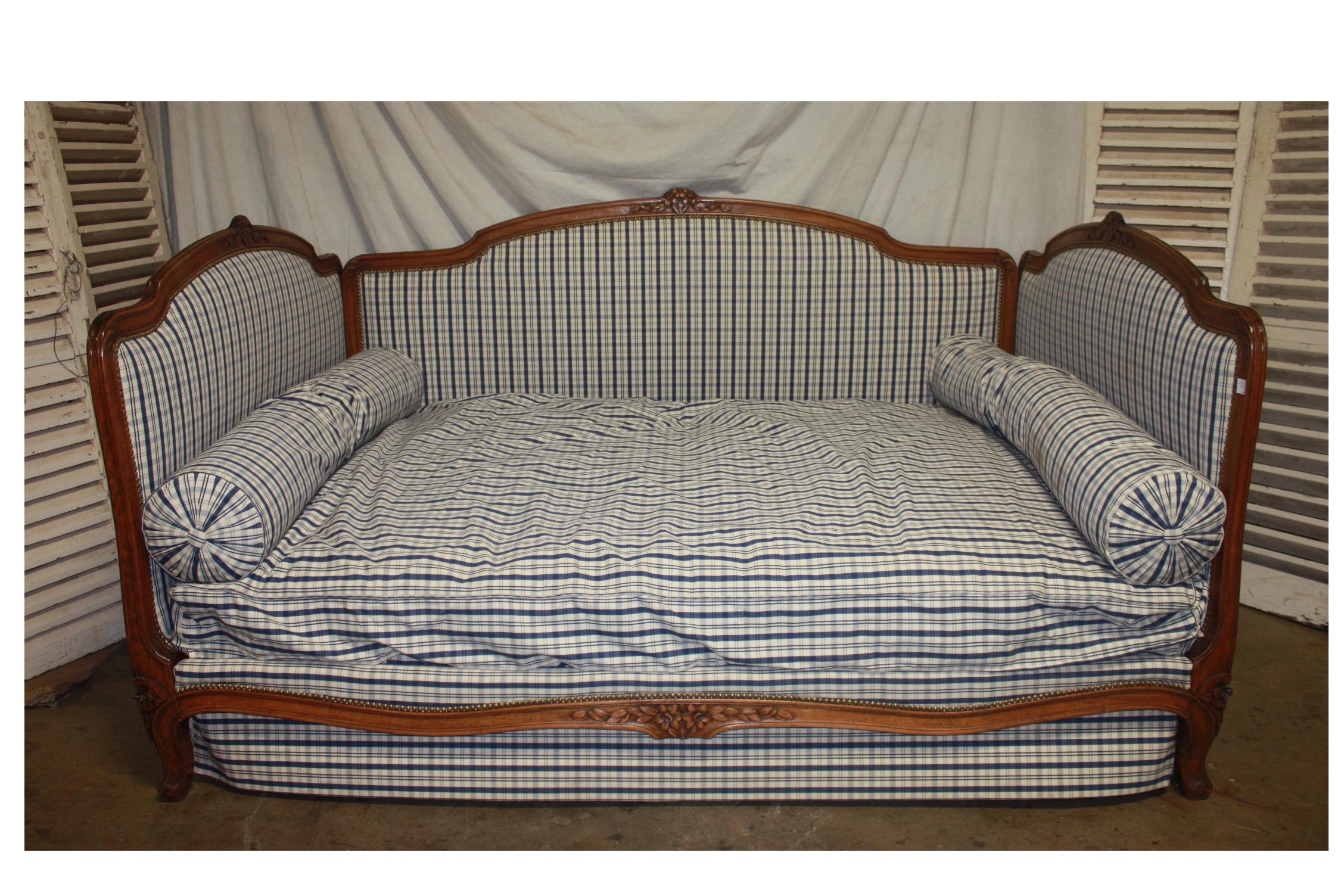Exquisite 19th Century French Daybed For Sale 2