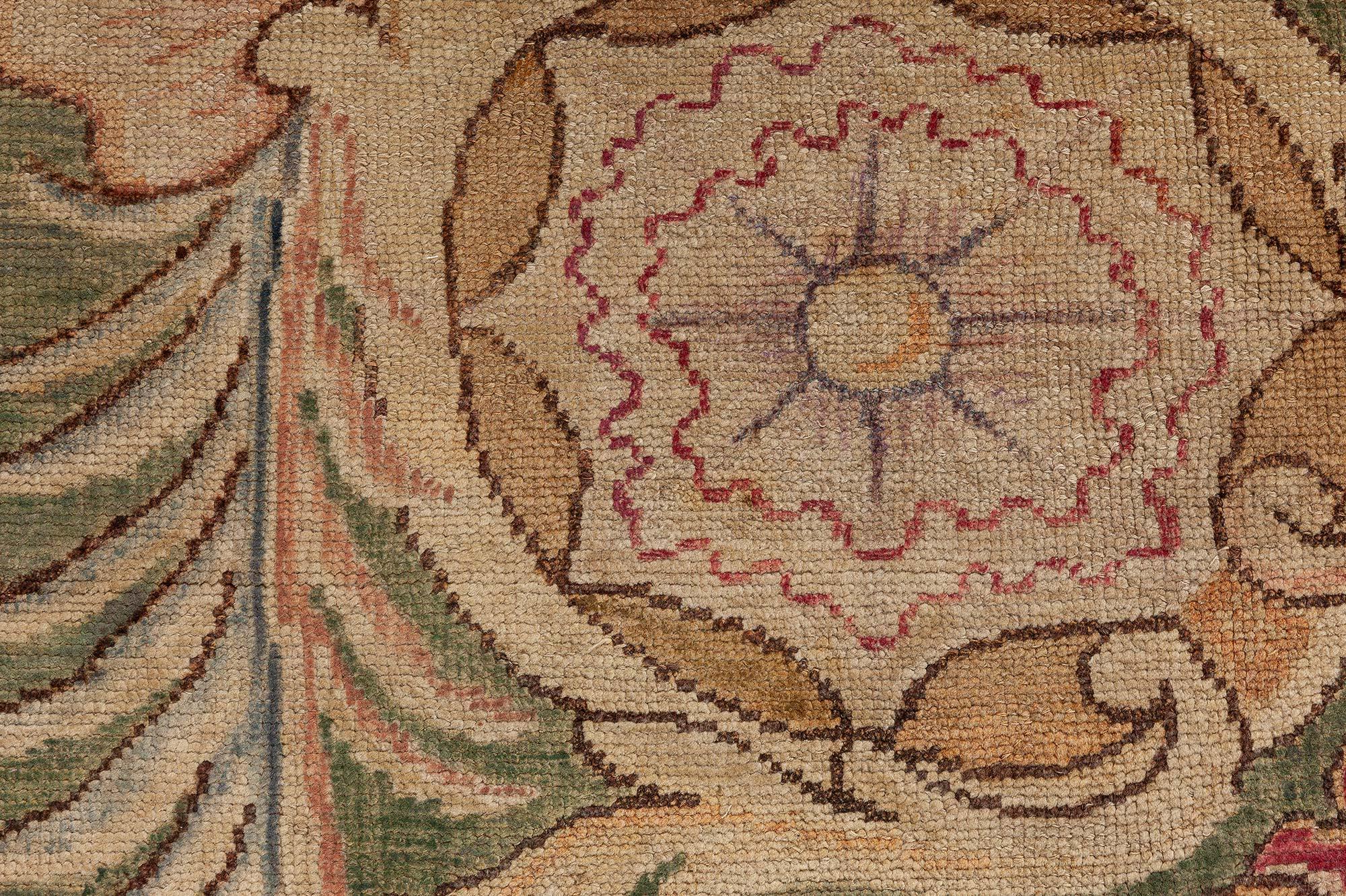 Tapis exquis de la Savonnerie française du XIXe siècle Doris Leslie Blau en vente 4