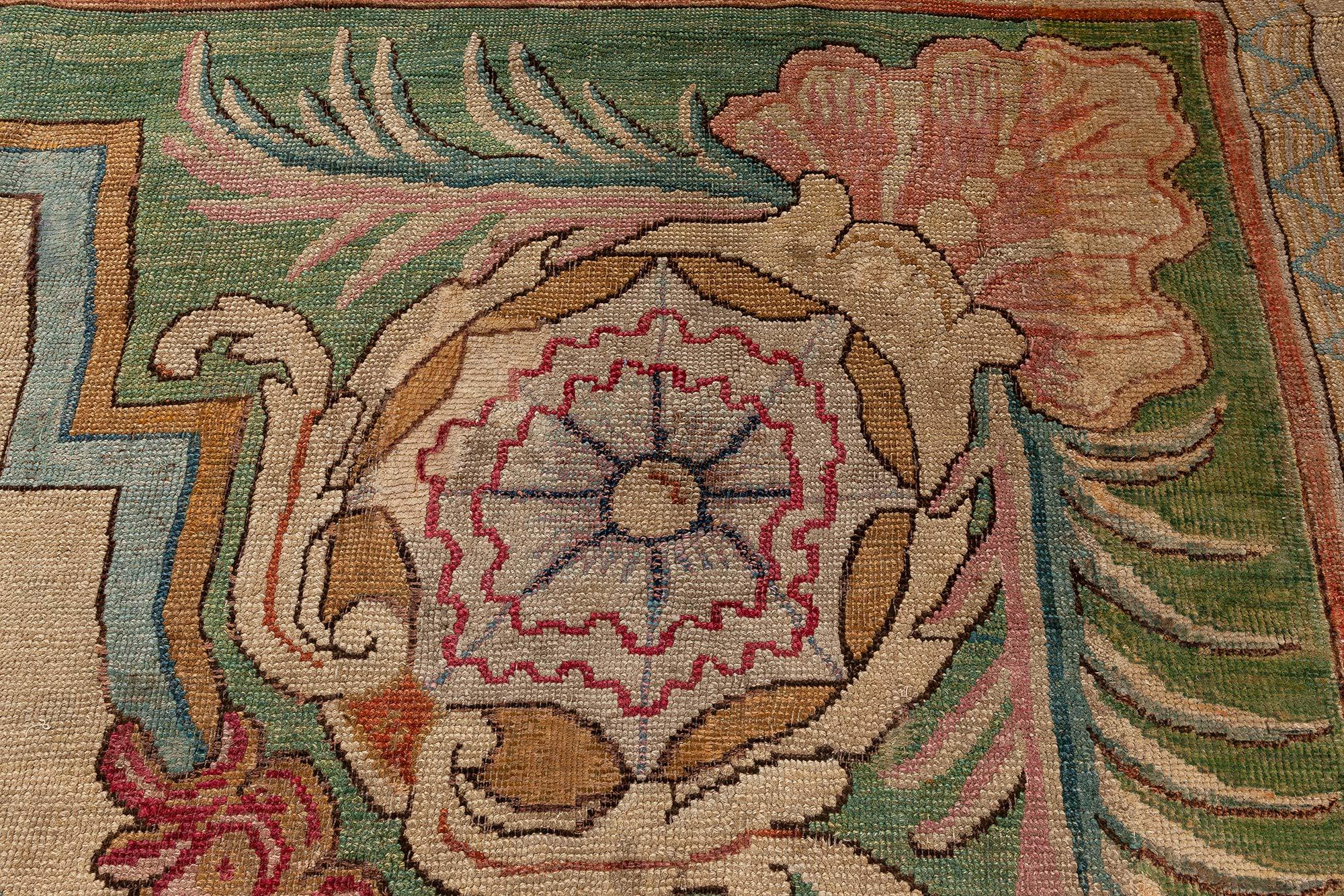 Tissé à la main Tapis exquis de la Savonnerie française du XIXe siècle Doris Leslie Blau en vente