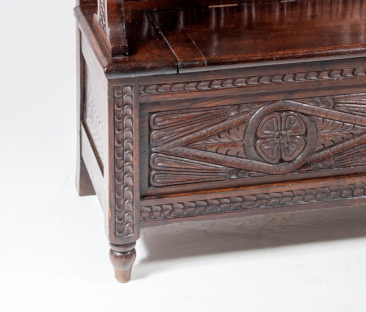 Aesthetic Movement Exquisite 19th Century Heavily Carved Oak Antique Box Settle For Sale