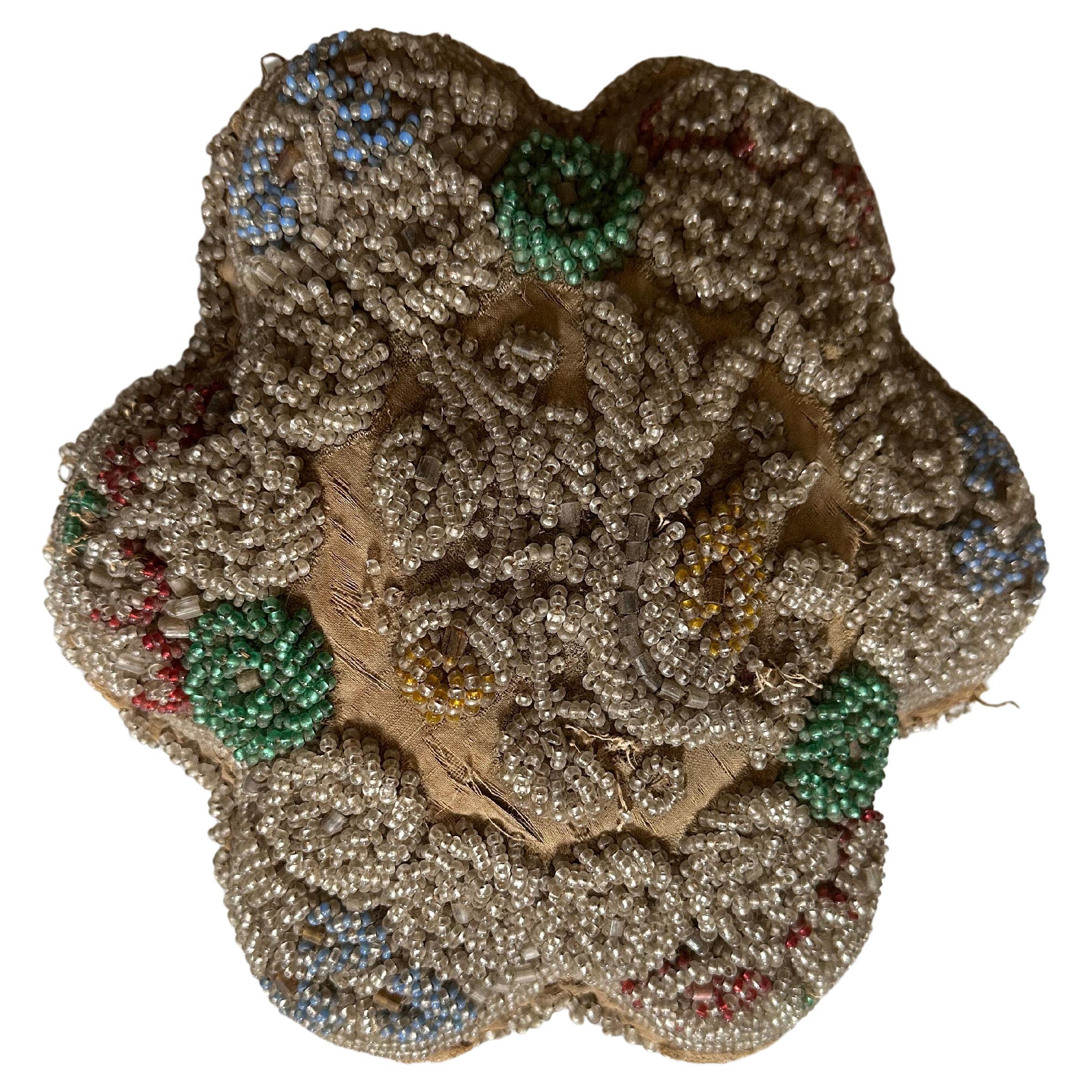 Exquis coussin perlé Iroquois du 19e siècle, artisanat amérindien