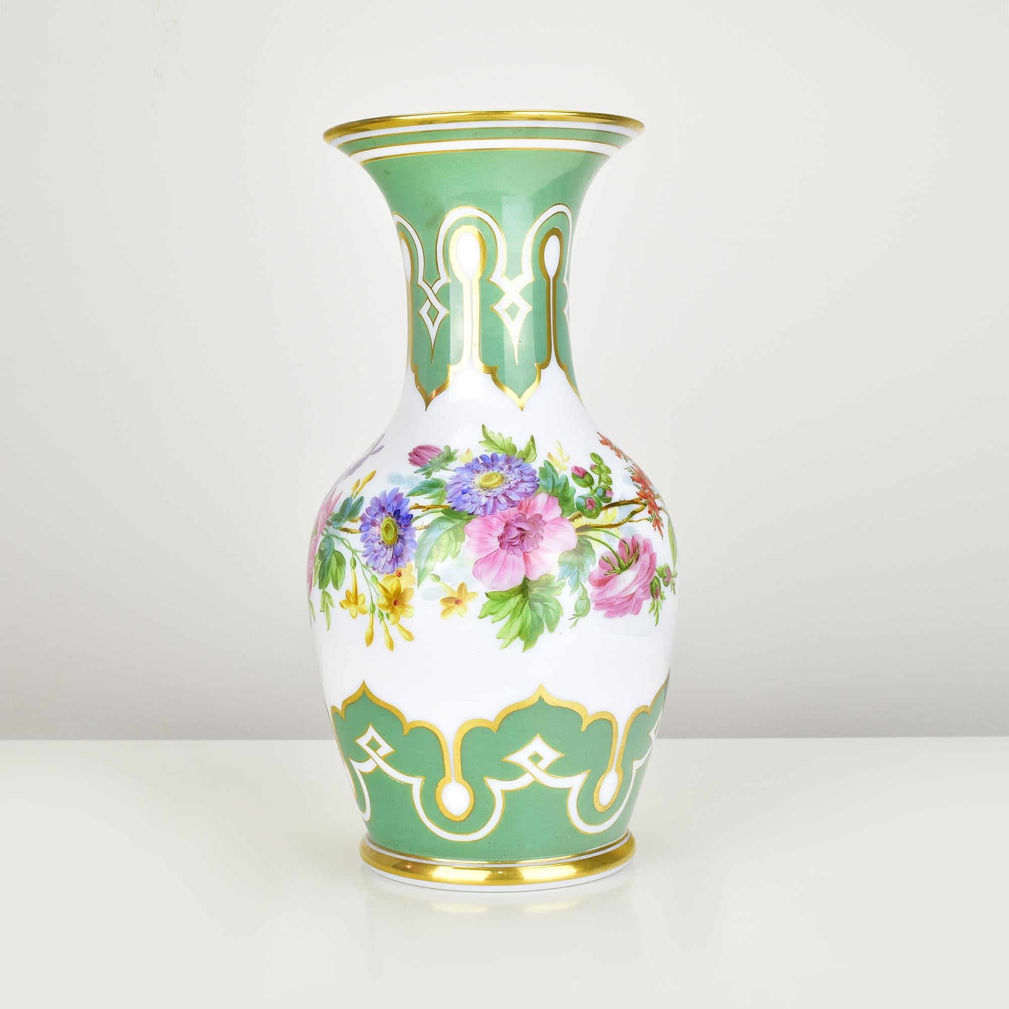 French Exquisite 19th Century Opaline Glass Vase Handpainted, Attributed to Baccarat or For Sale