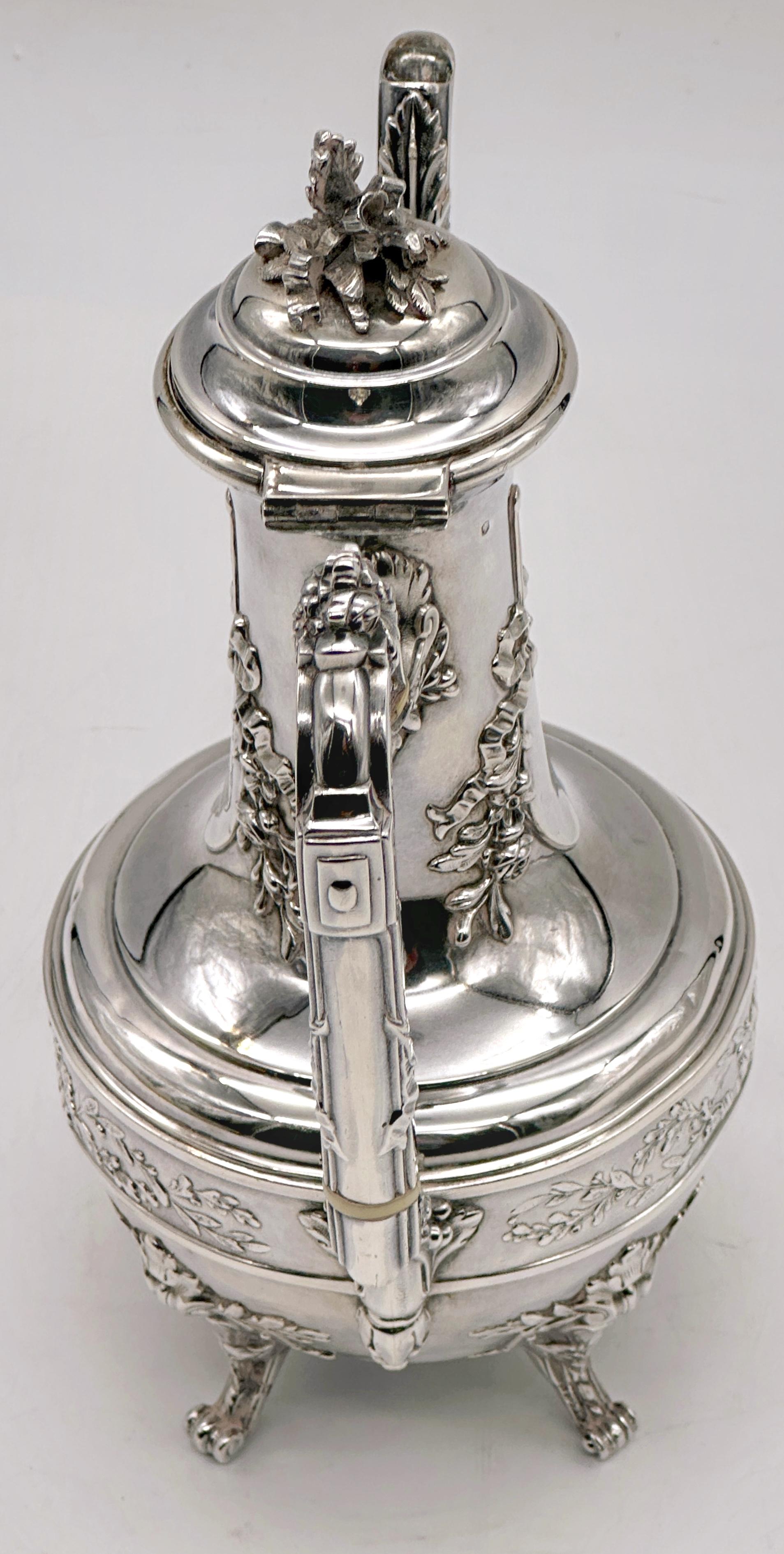 Argent sterling Exquise cafetière espagnole du 19e siècle en sterling de style néo-rococo en vente