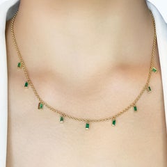 Exquisite 1ct Smaragd-Halskette aus 14k Gelbgold