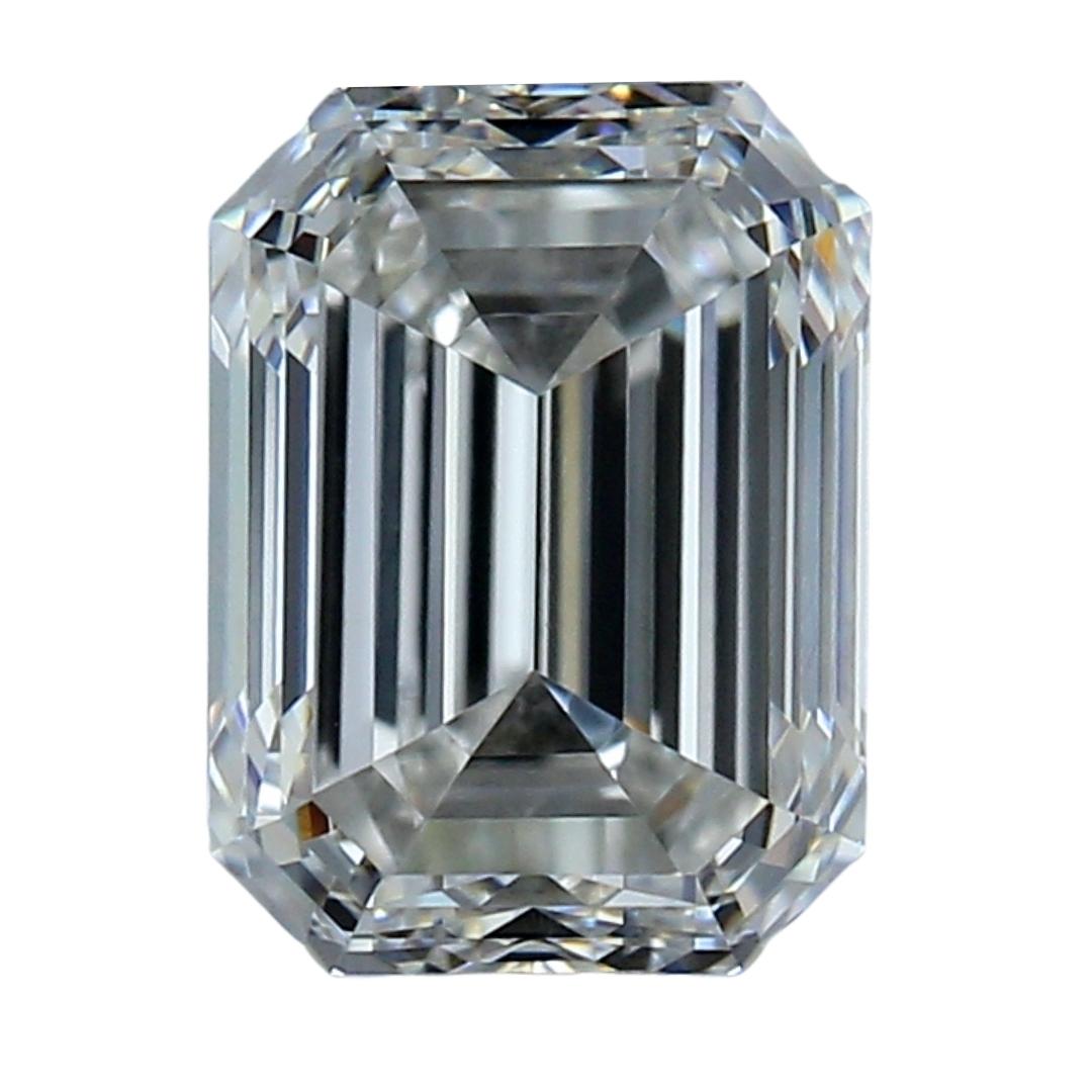 Exquisite 2.01ct Ideal Cut Diamond - GIA Certified For Sale 2