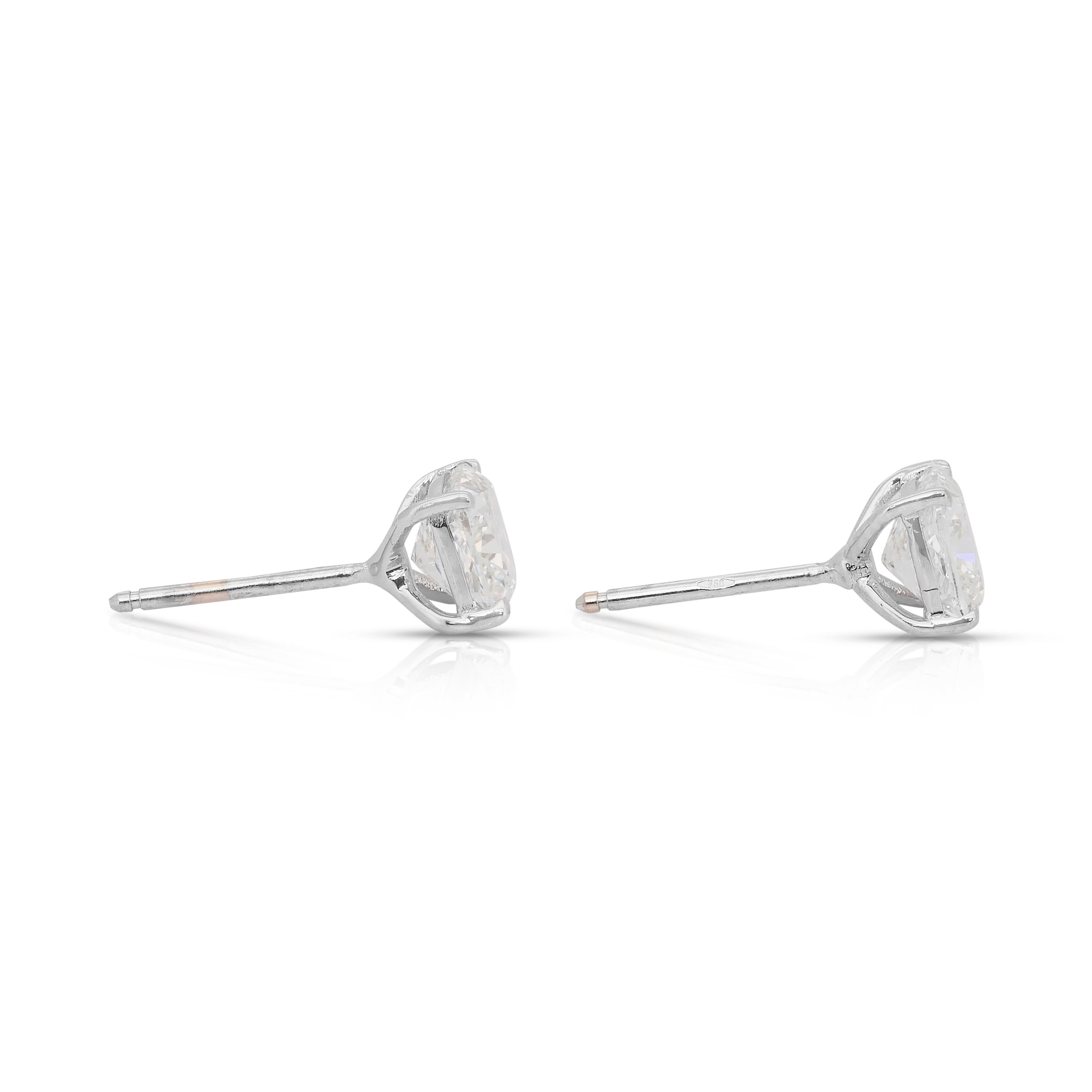Exquises boucles d'oreilles en or blanc 18 carats de 2,02 ct de diamants - certifiées IGI en vente 1