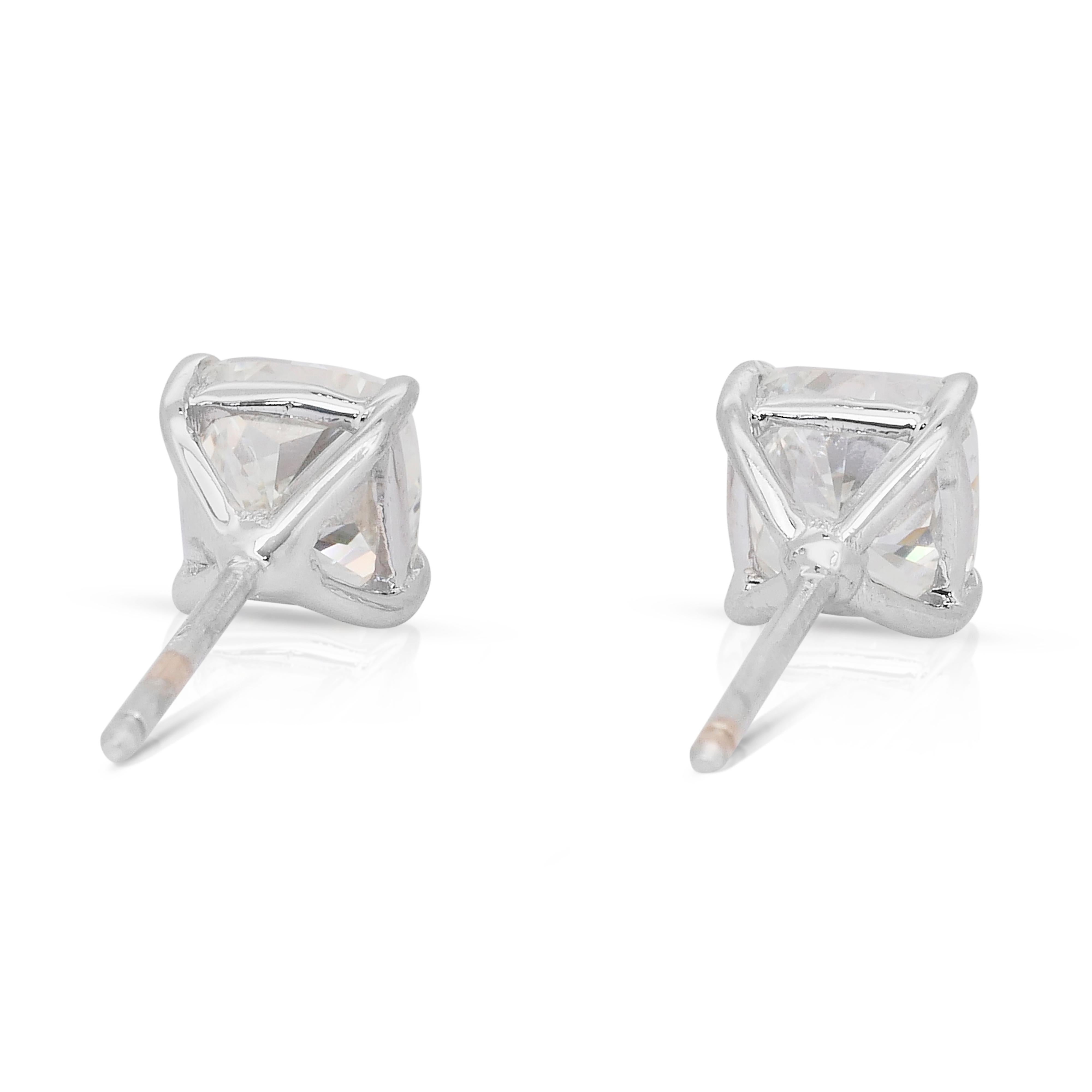 Exquises boucles d'oreilles en or blanc 18 carats de 2,02 ct de diamants - certifiées IGI en vente 2