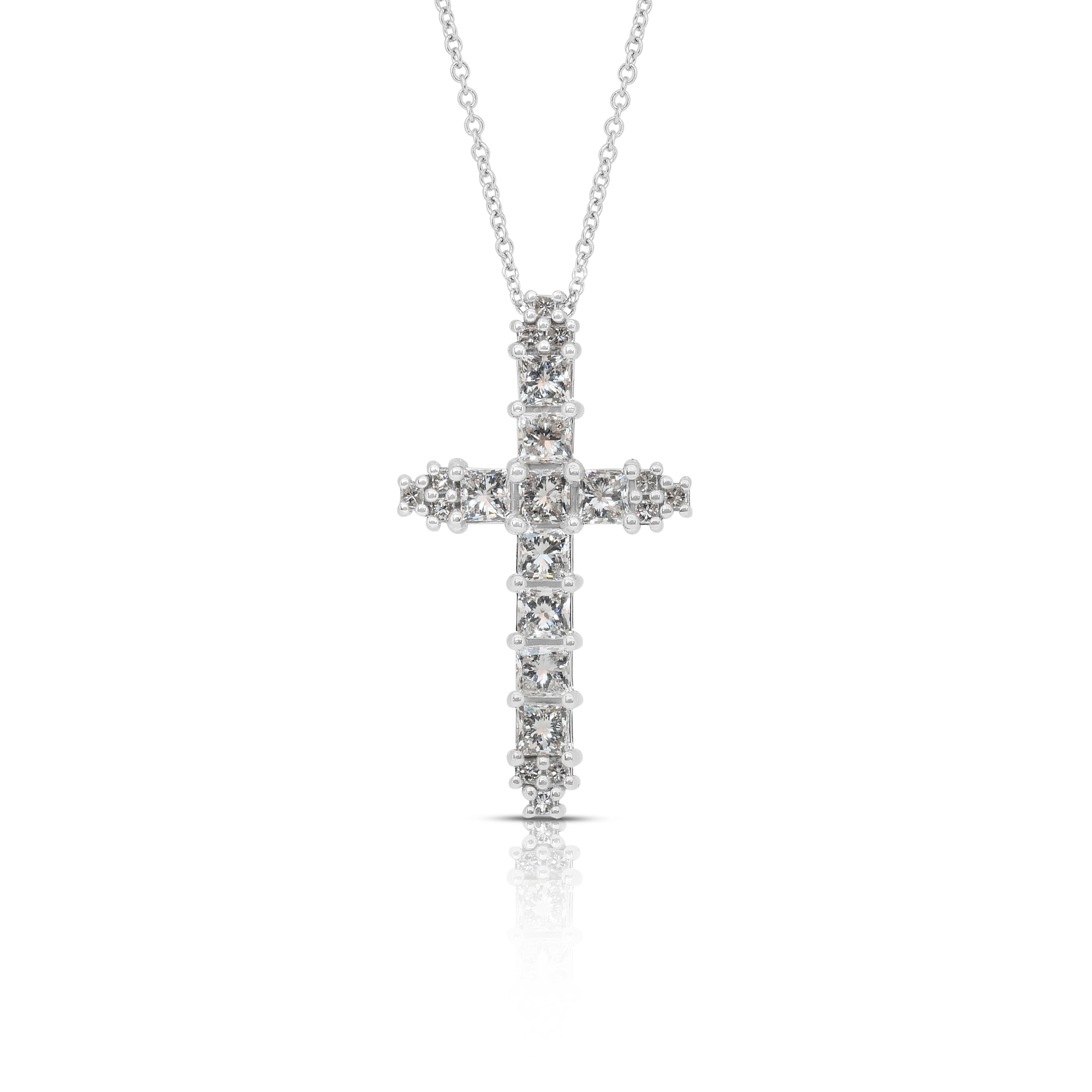 Collier exquis de 2.04ct diamants avec pendentif croix en or blanc 18k en vente 1