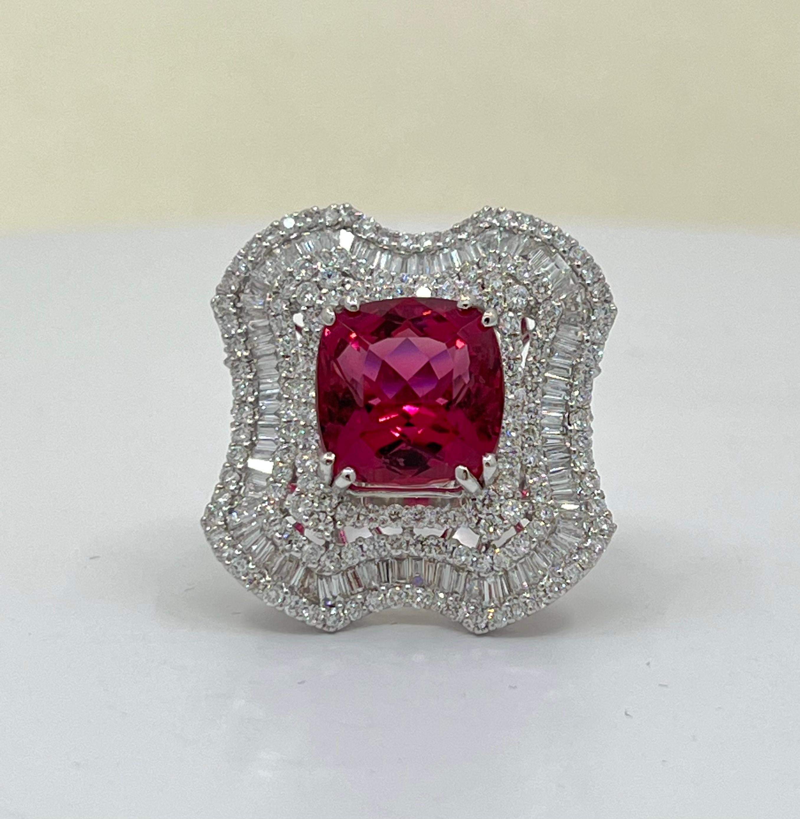 Women's Exquisite 20.56 Carat Vivid Pink Rubellite and Diamond Ballerina Style 18K Ring
