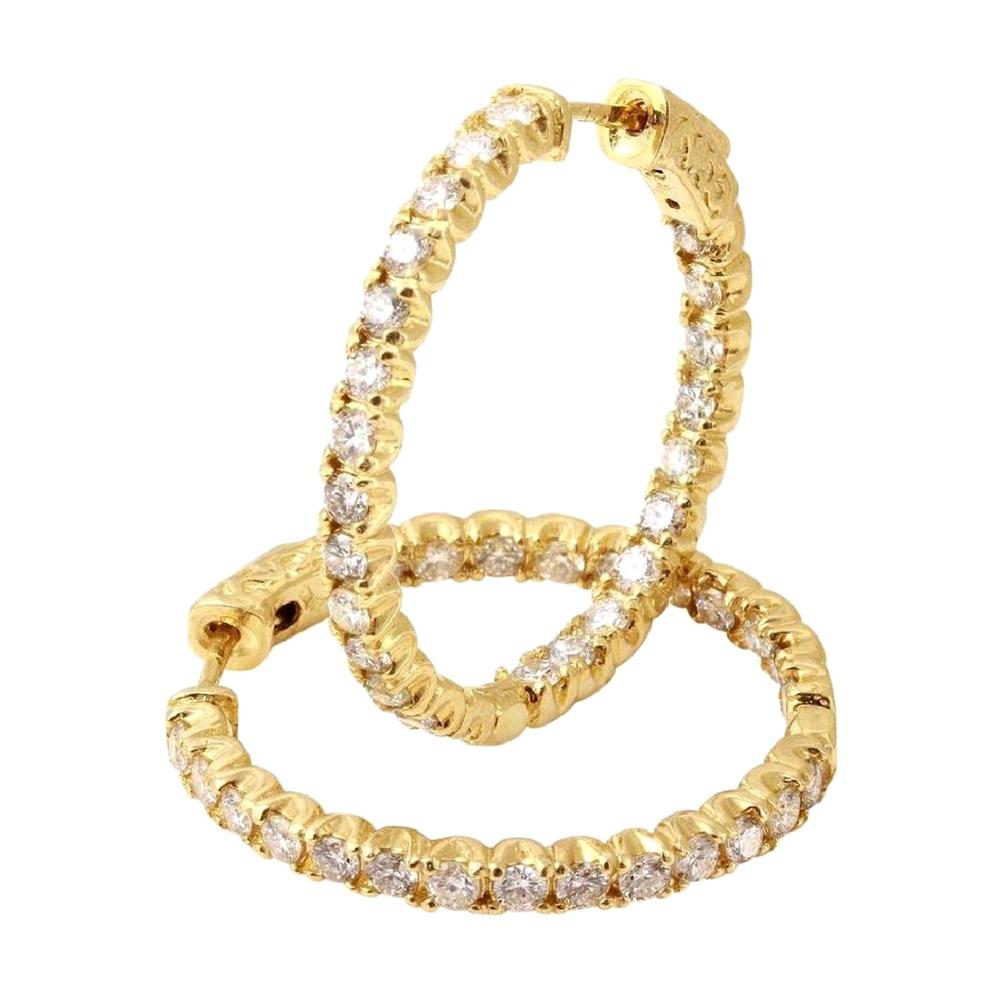 Exquisite 2.10 Carat Natural Diamond 14 Karat Solid Yellow Gold Hoop Earrings For Sale