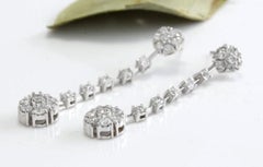 Exquisite 2.10 Carat Natural VS1-VS2 Diamond 14 Karat Solid White Gold Earrings