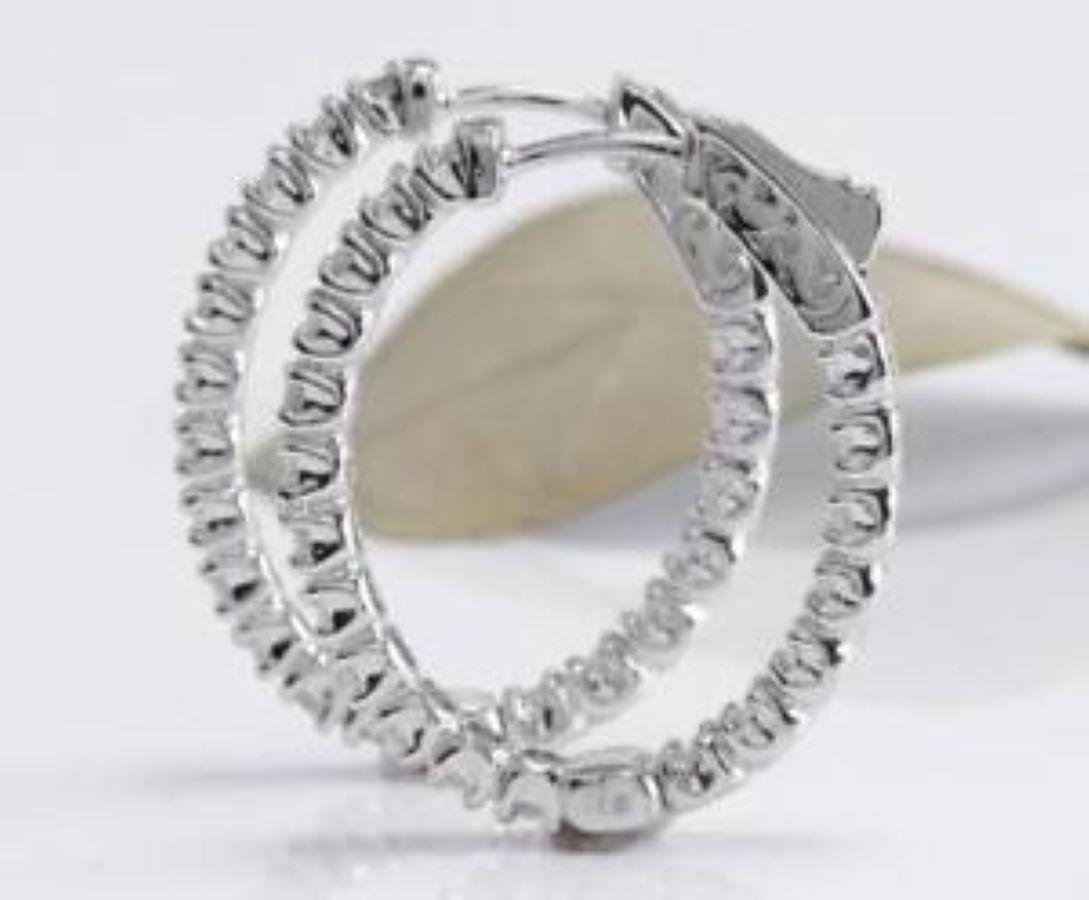 Exquisite 2.15 Carats Natural Diamond 14K Solid White Gold Hoop Earrings In New Condition For Sale In Los Angeles, CA