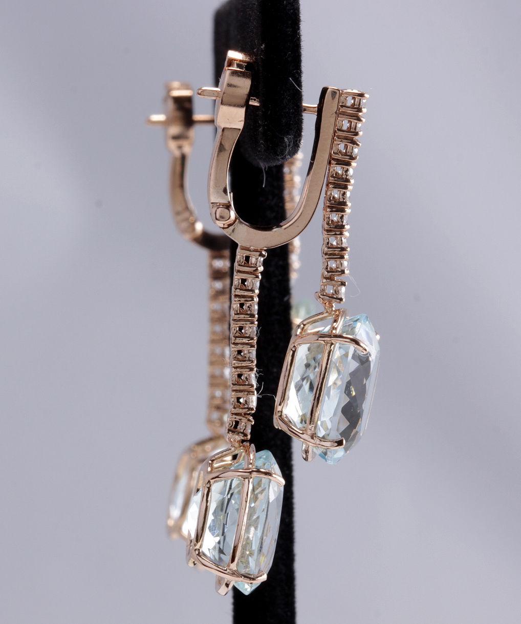Exquisite 21.79 Carat Natural Aquamarine and Diamond 14 Karat Solid Rose Gold In New Condition For Sale In Los Angeles, CA