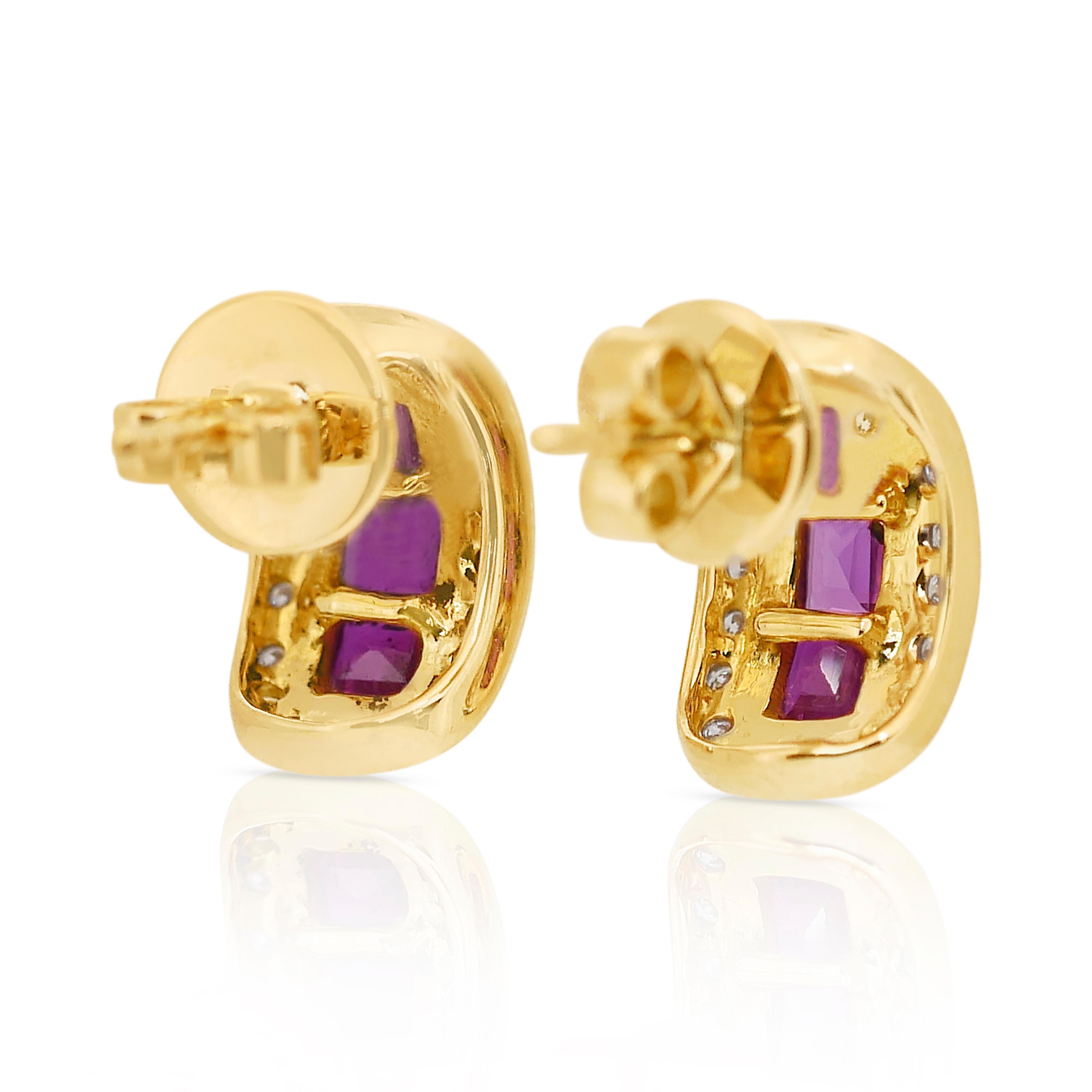 Exquisite 2.17ct Rubies and Diamonds Earrings in 18k Yellow Gold - IGI Certified In New Condition In רמת גן, IL