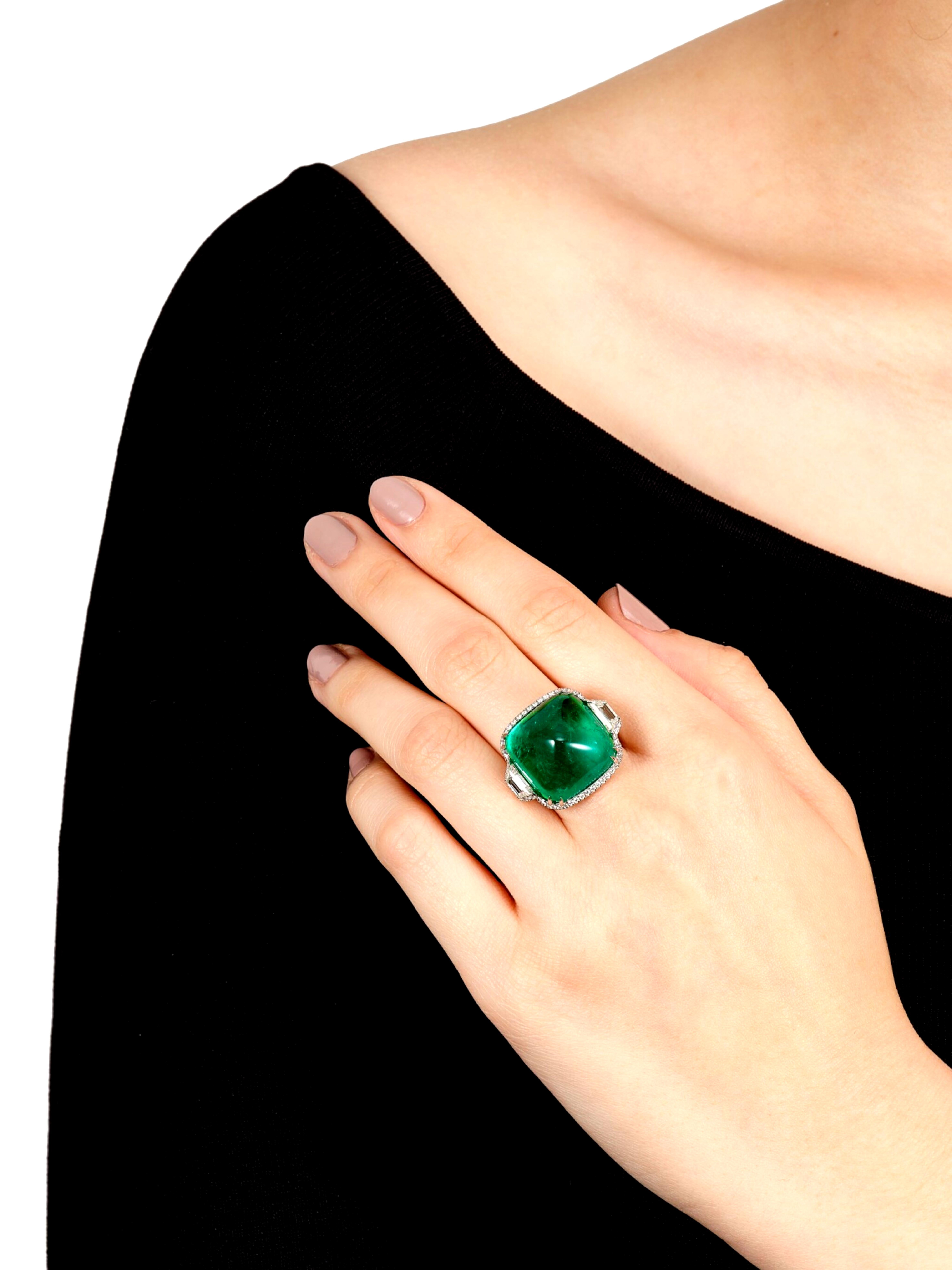 Contemporary Exquisite 22-Carat GRS-Certified Minor Oil Emerald & Diamond Ring For Sale