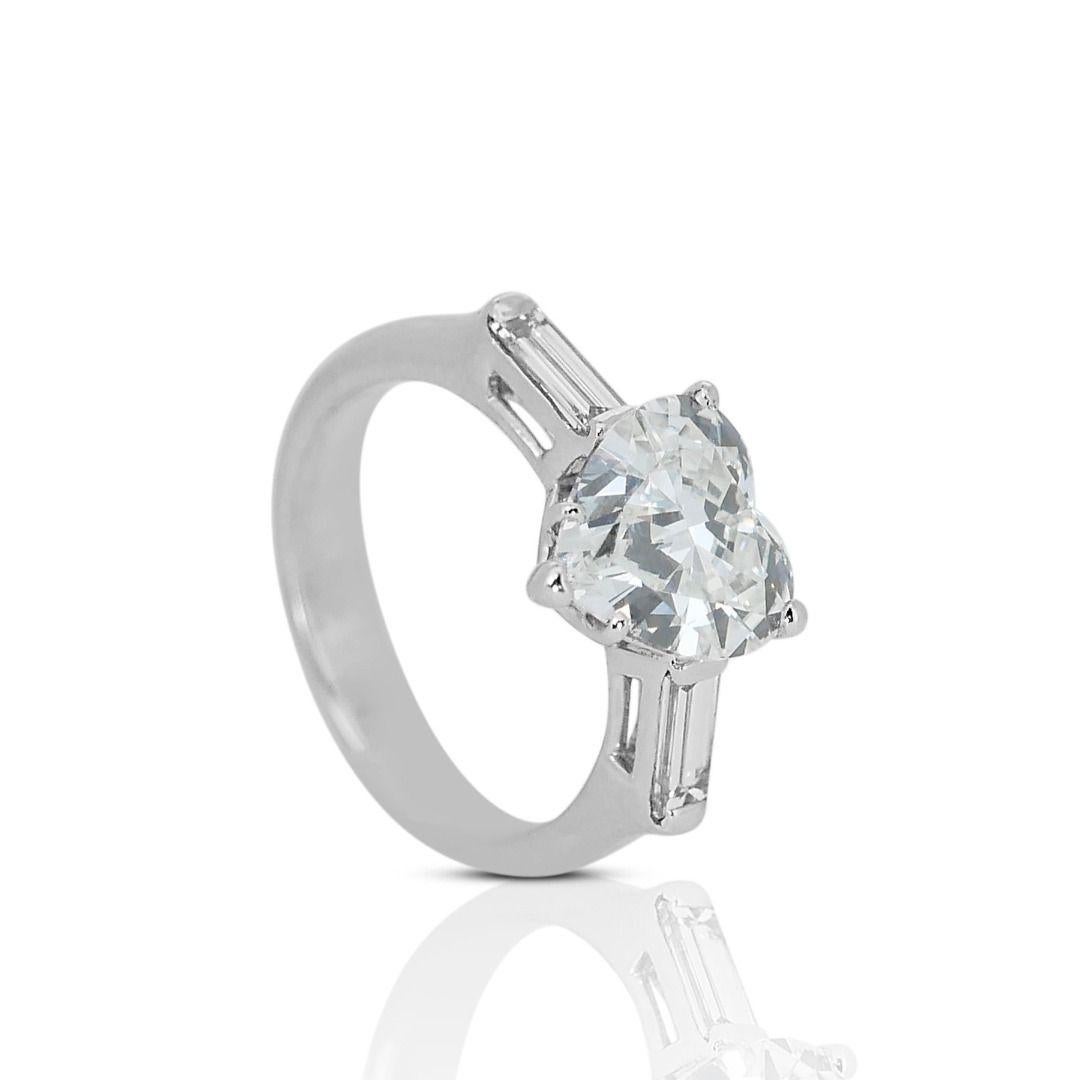 Exquisite 2.53-carat Heart Brilliant Natural Diamond Ring In New Condition For Sale In רמת גן, IL