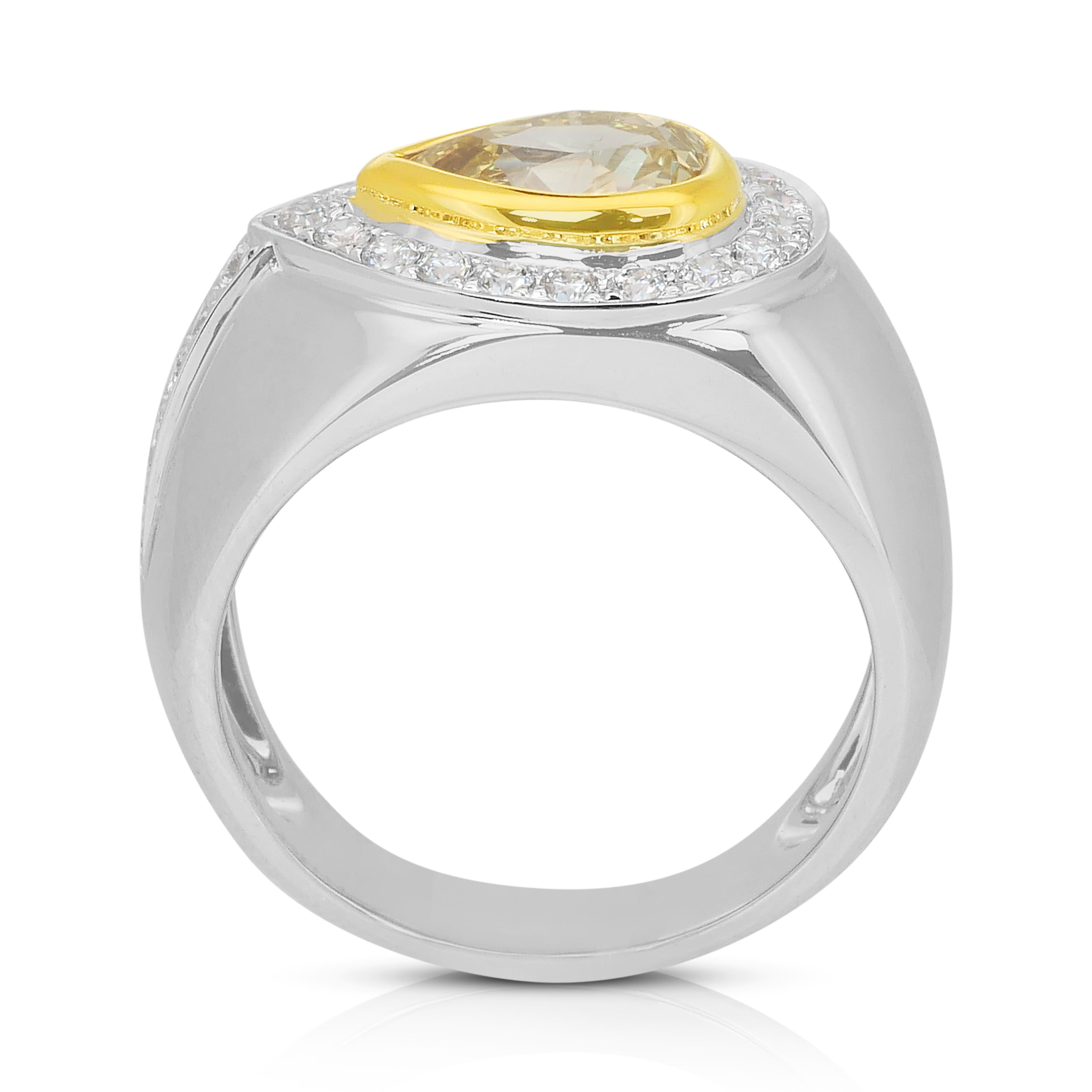 Bague exquise de 2.91ct diamants en or blanc et jaune 18k en vente 3