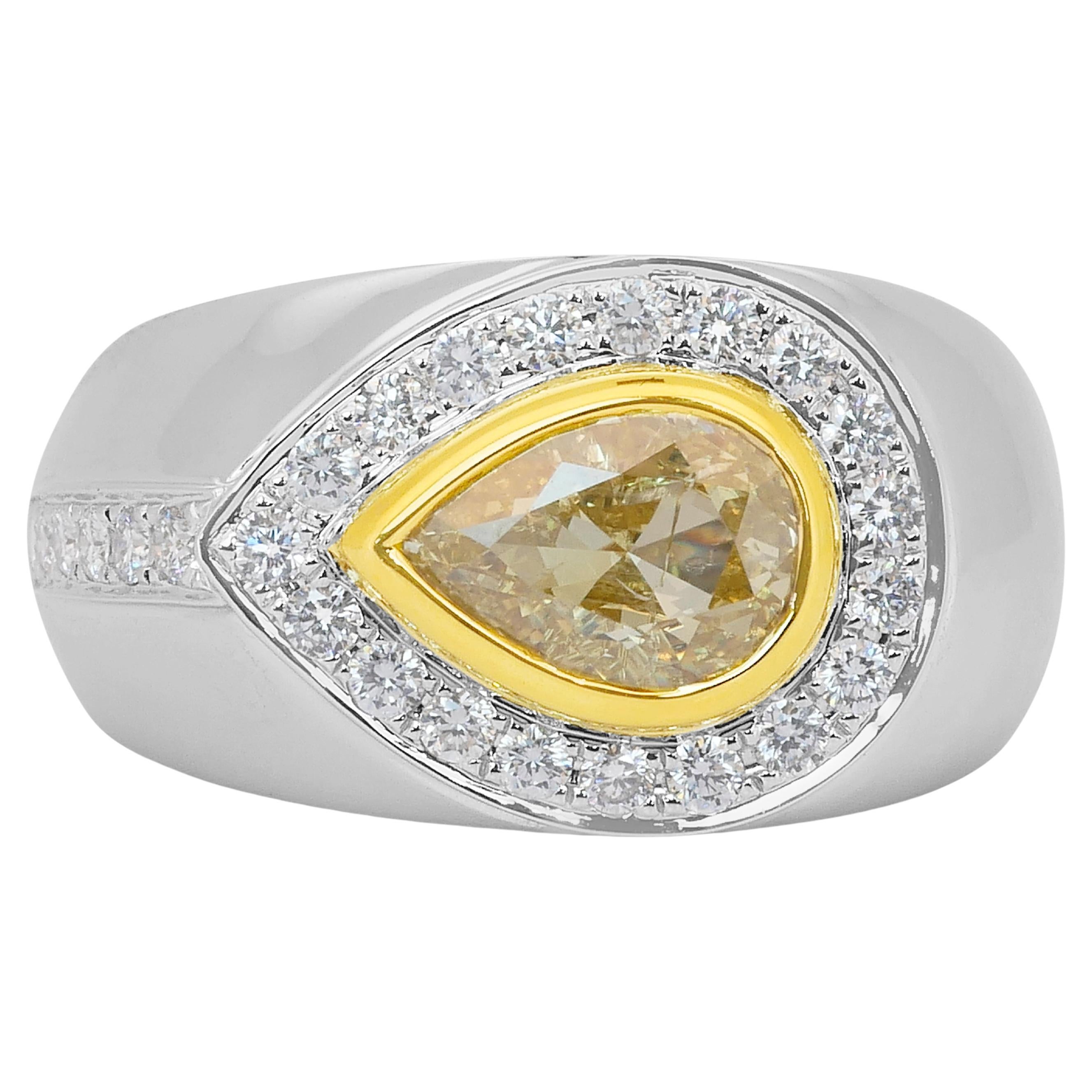 Exquisite 2.91ct Diamonds Cluster Ring in 18k White & Yellow Gold