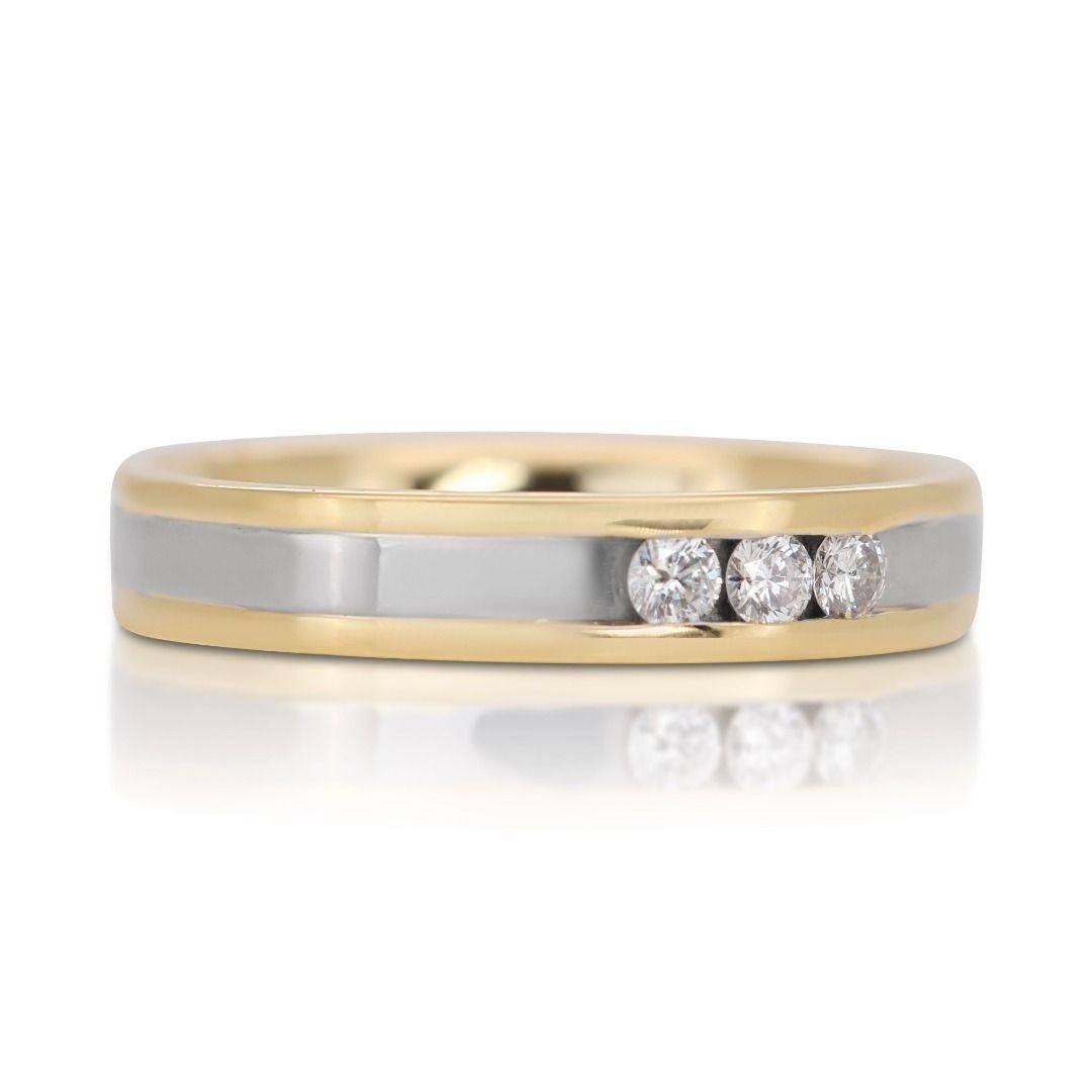 Round Cut Exquisite 3-stone 18K Two Tone Gold Ring For Sale