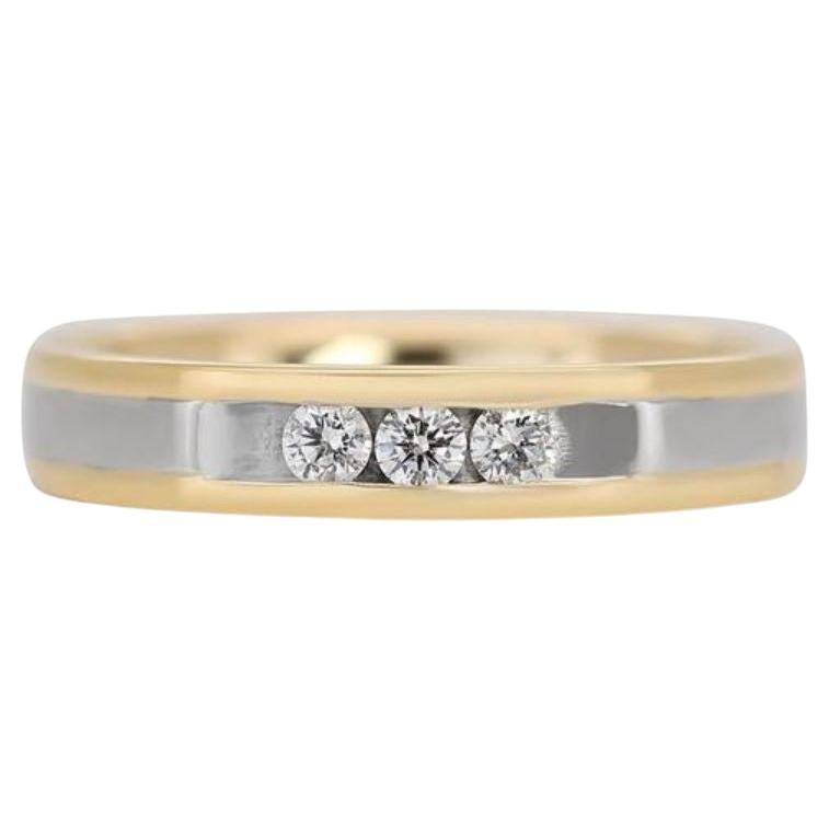Exquisite 3-stone 18K Two Tone Gold Ring For Sale